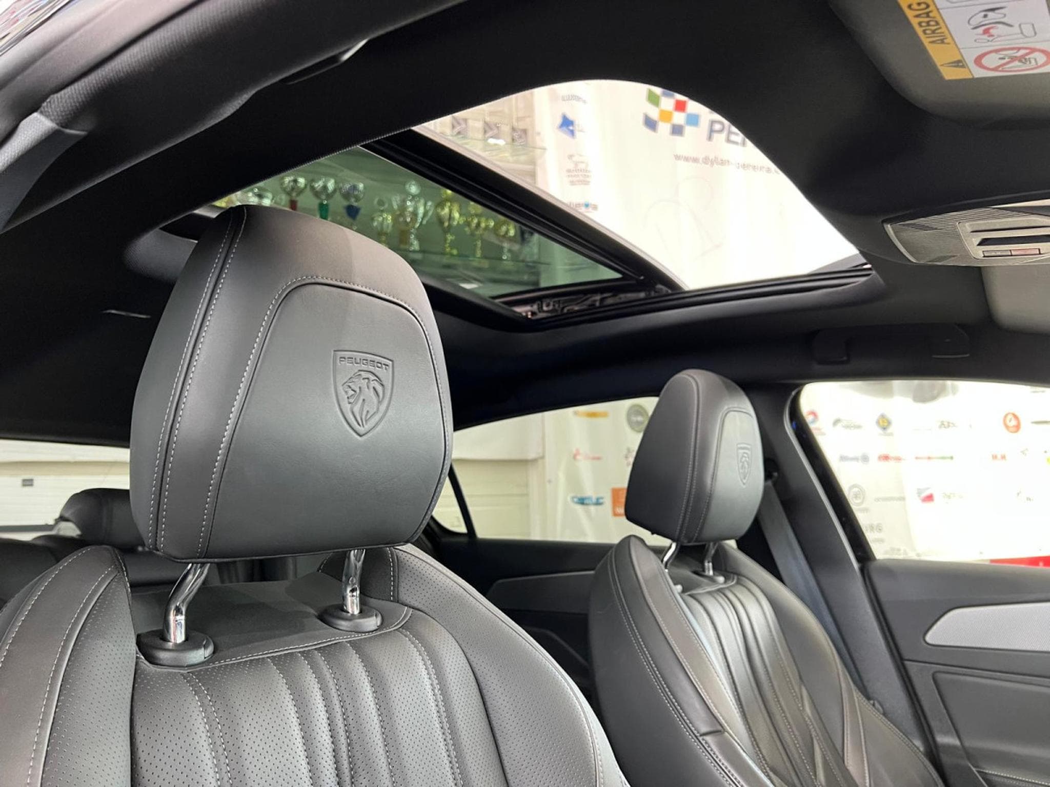 Peugeot 308 GT Pack ,1.6 Plug-Hybrid 225 e-EAT8, CAMERA 360°,CUIR, NAVI, (2022) - Photo 7