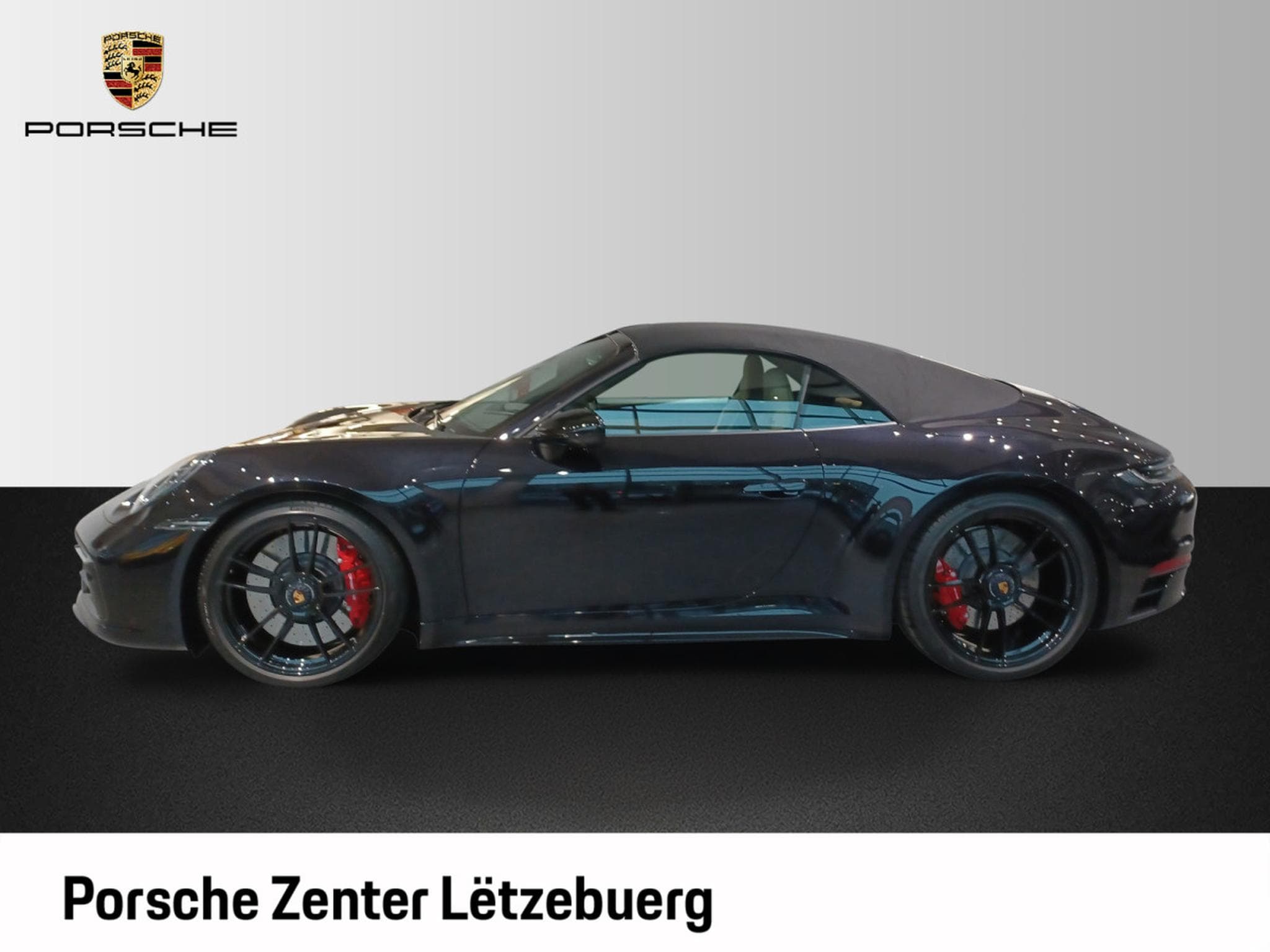 Porsche 911 Carrera 4 GTS Cabriolet (2024) - Photo 2