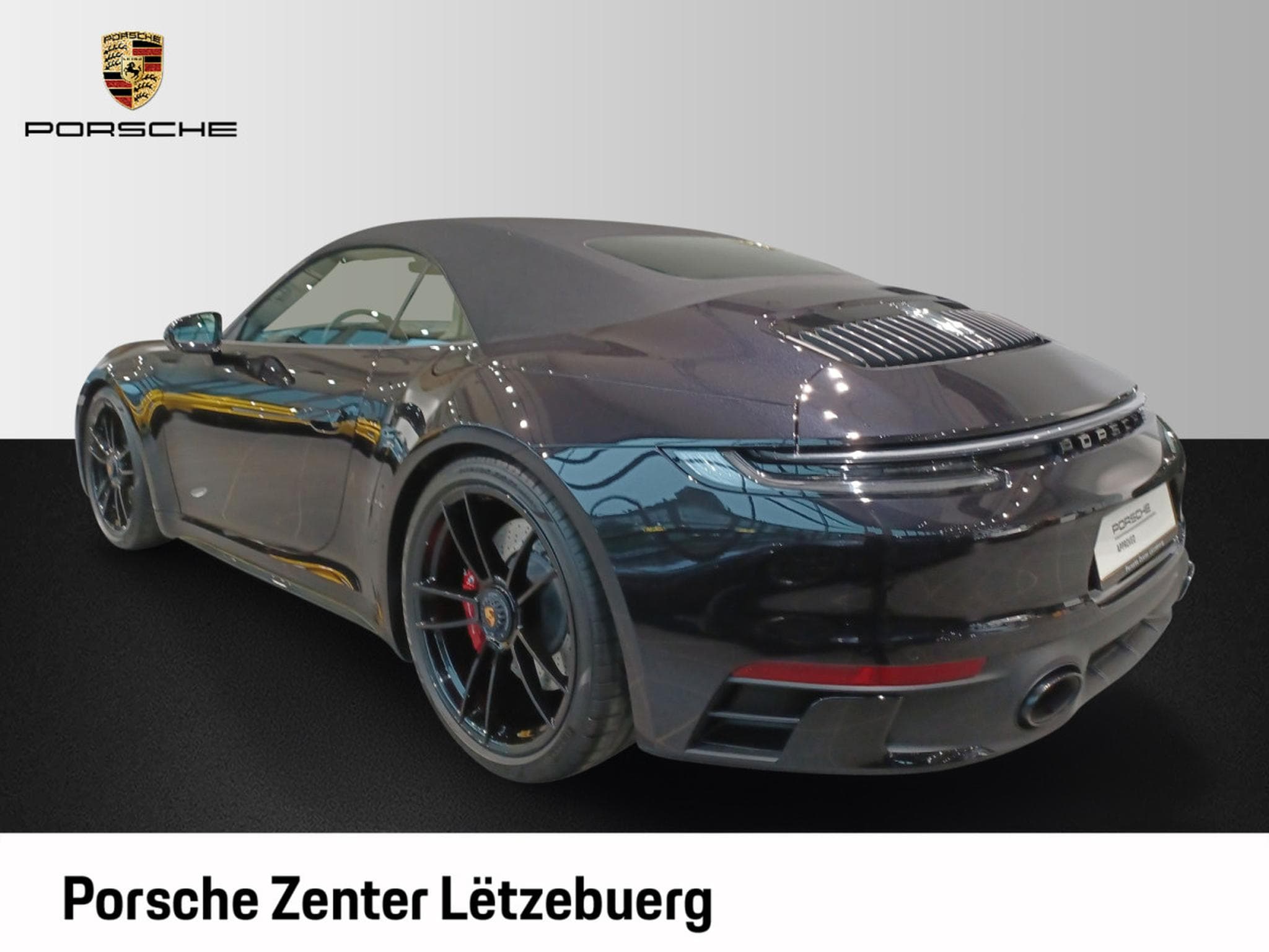 Porsche 911 Carrera 4 GTS Cabriolet (2024) - Photo 3