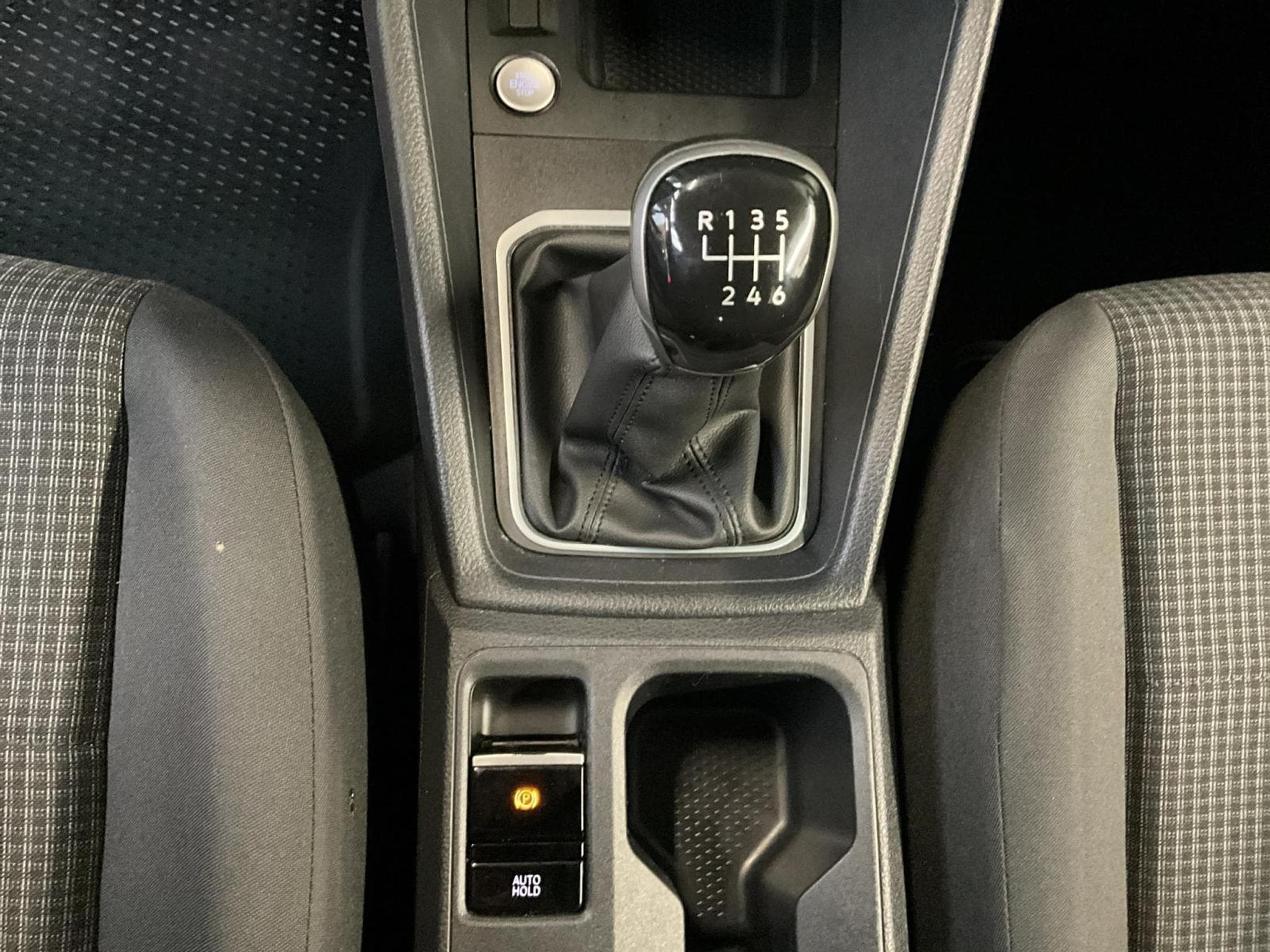 VW Caddy Kombi+BVM+P.Ass+RearView (2024) - Photo 14