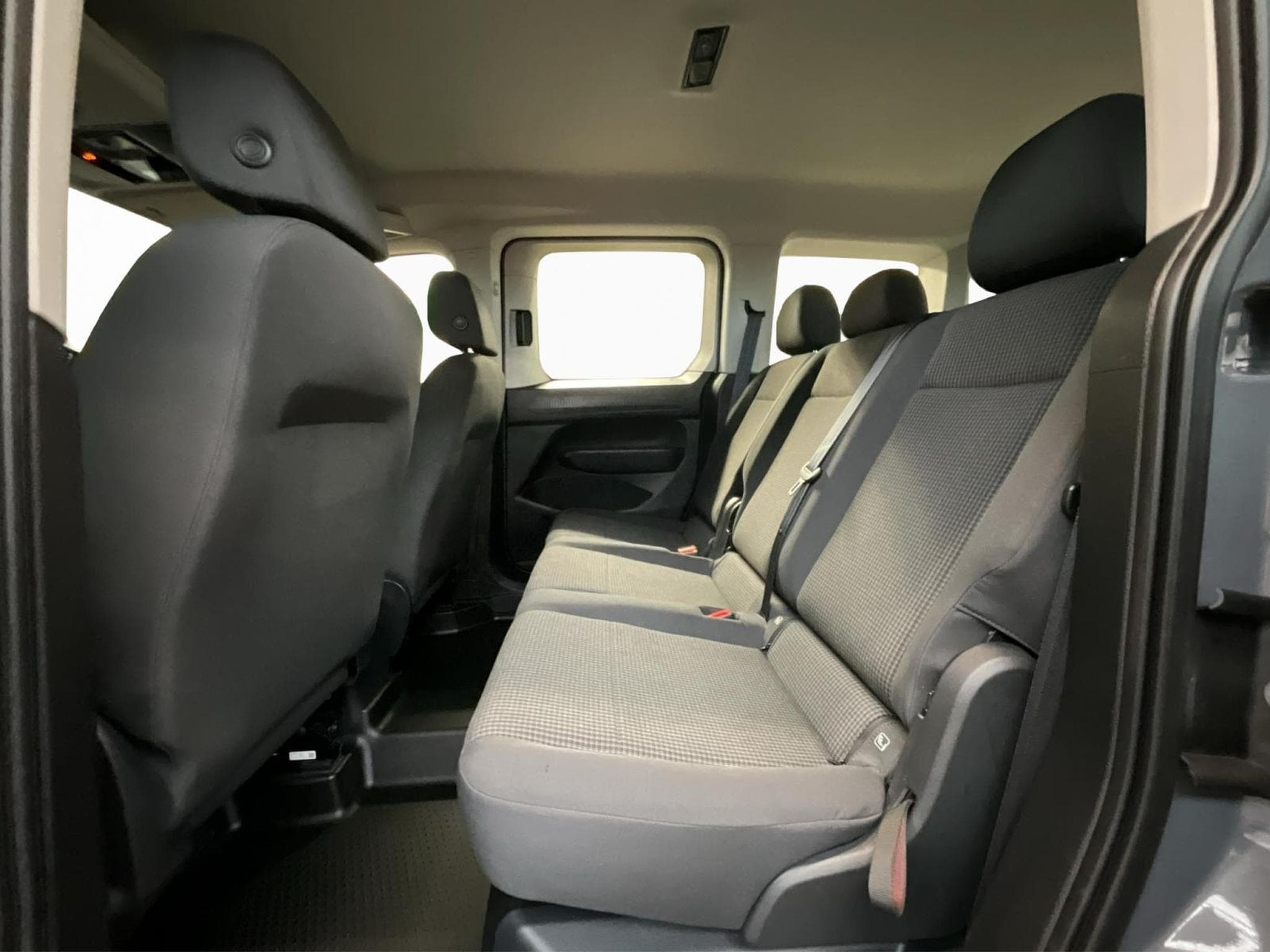 VW Caddy Kombi+BVM+P.Ass+RearView (2024) - Photo 18
