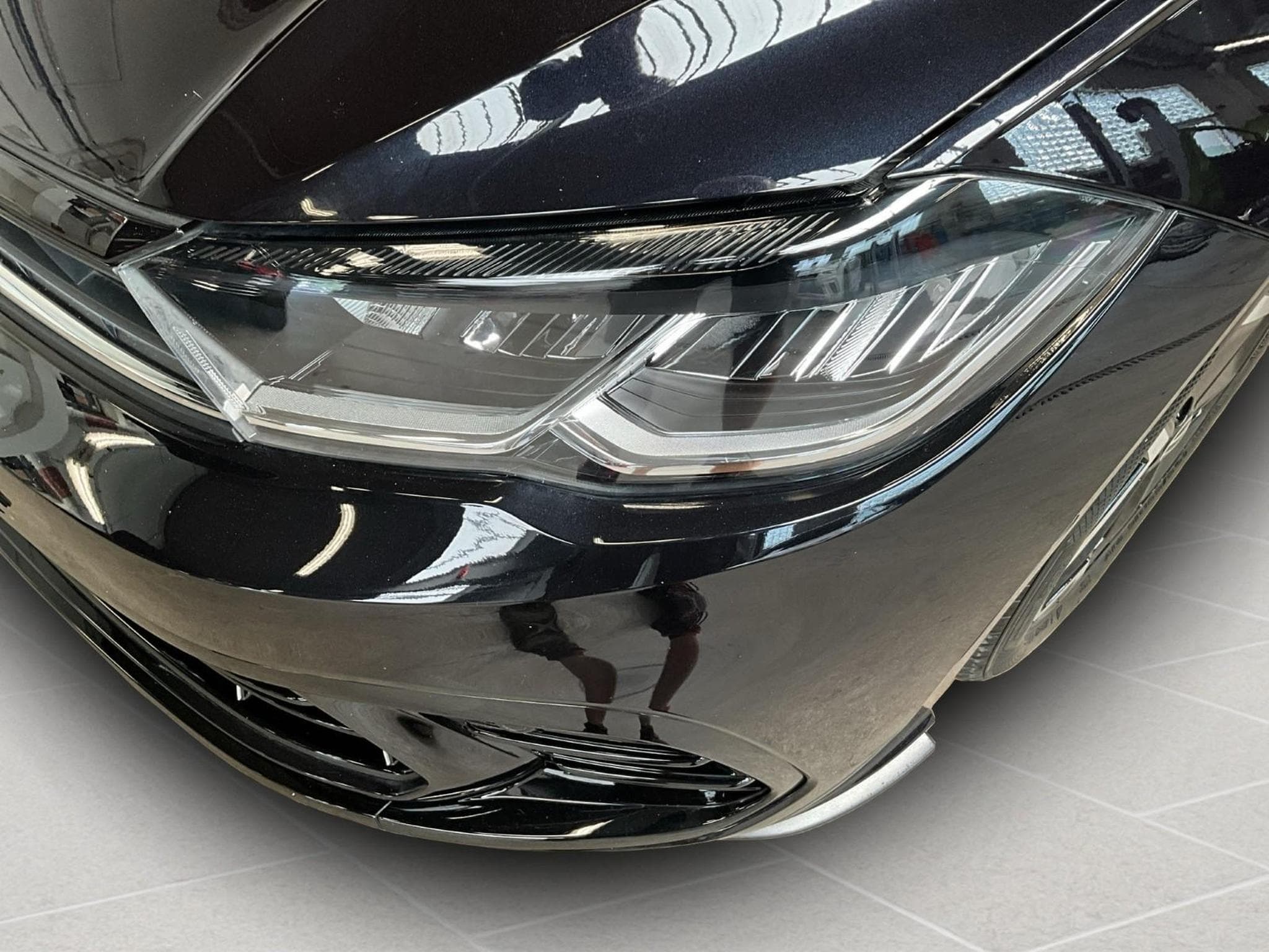 VW Polo R-Line+DSG+P.Assisted+P.Lumiere (2025) - Photo 9