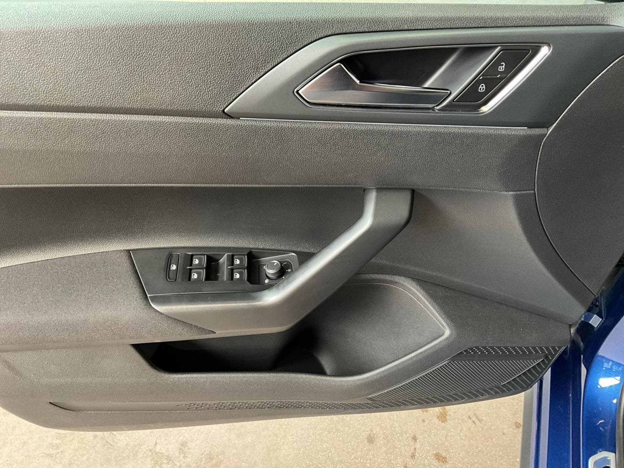VW Polo R-Line+DSG+Park&Comf.+IQ-Drive (2025) - Photo 10