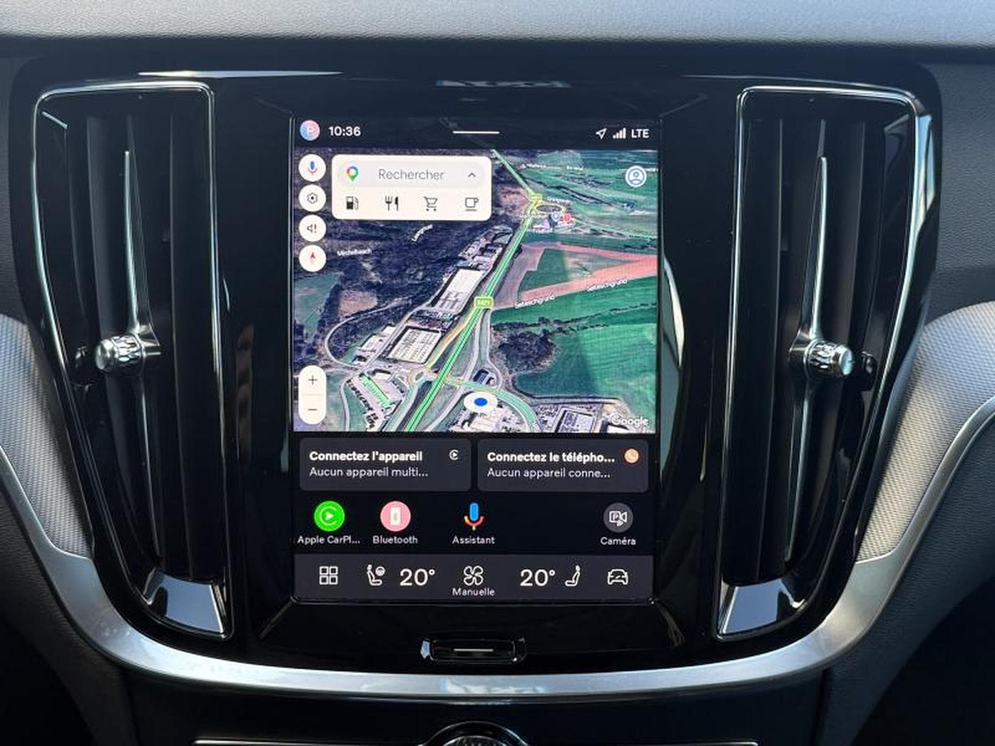 Volvo V60 B4 Plus Dark / Essence (2025) - Photo 16