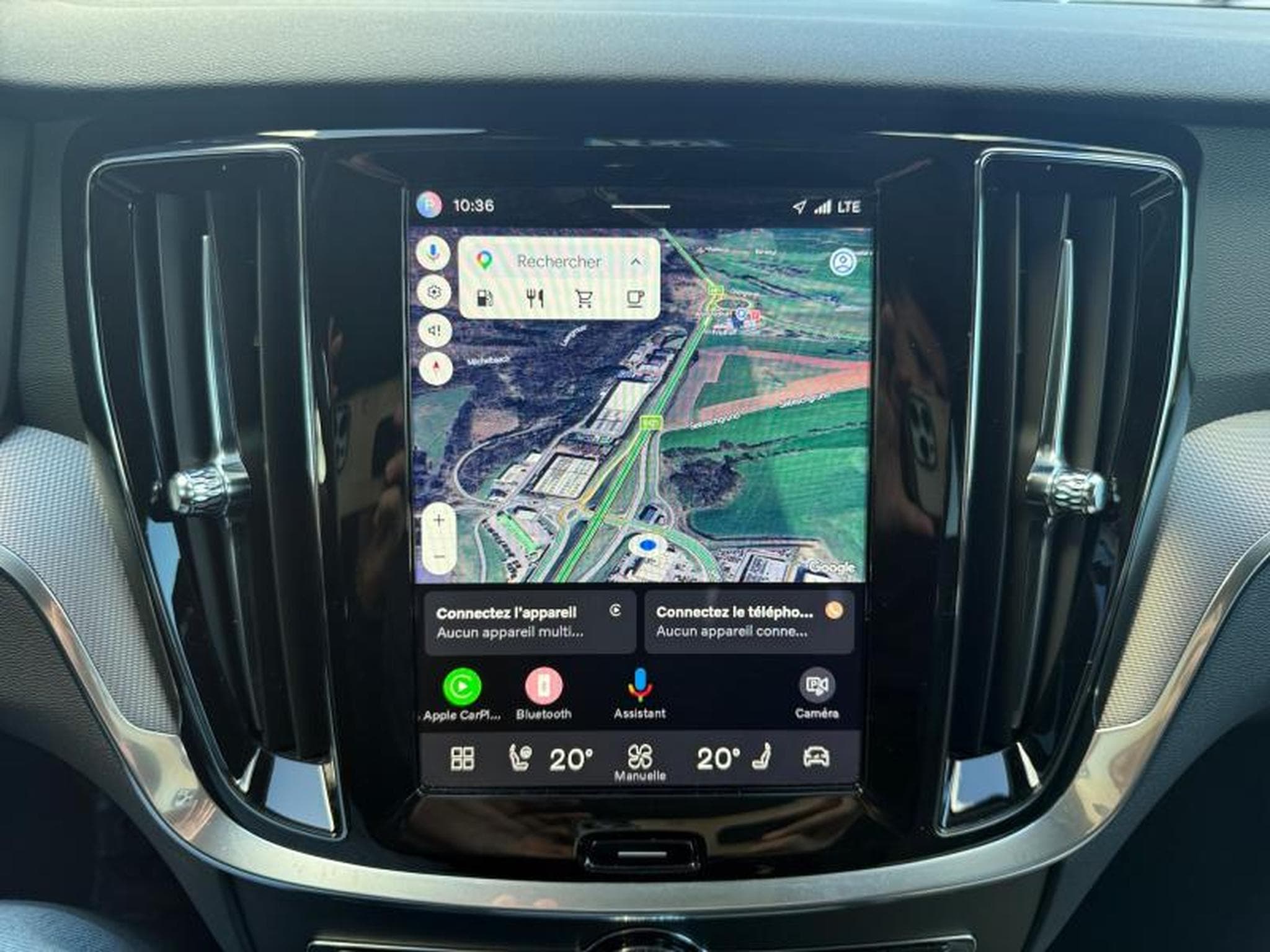 Volvo V60 B4 Plus Dark / Essence (2025) - Photo 17