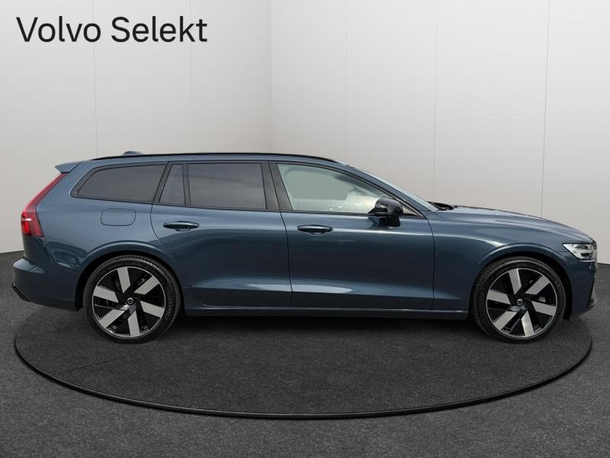 Volvo V60 T6 Ultra Dark / Hybride (2024) - Photo 12