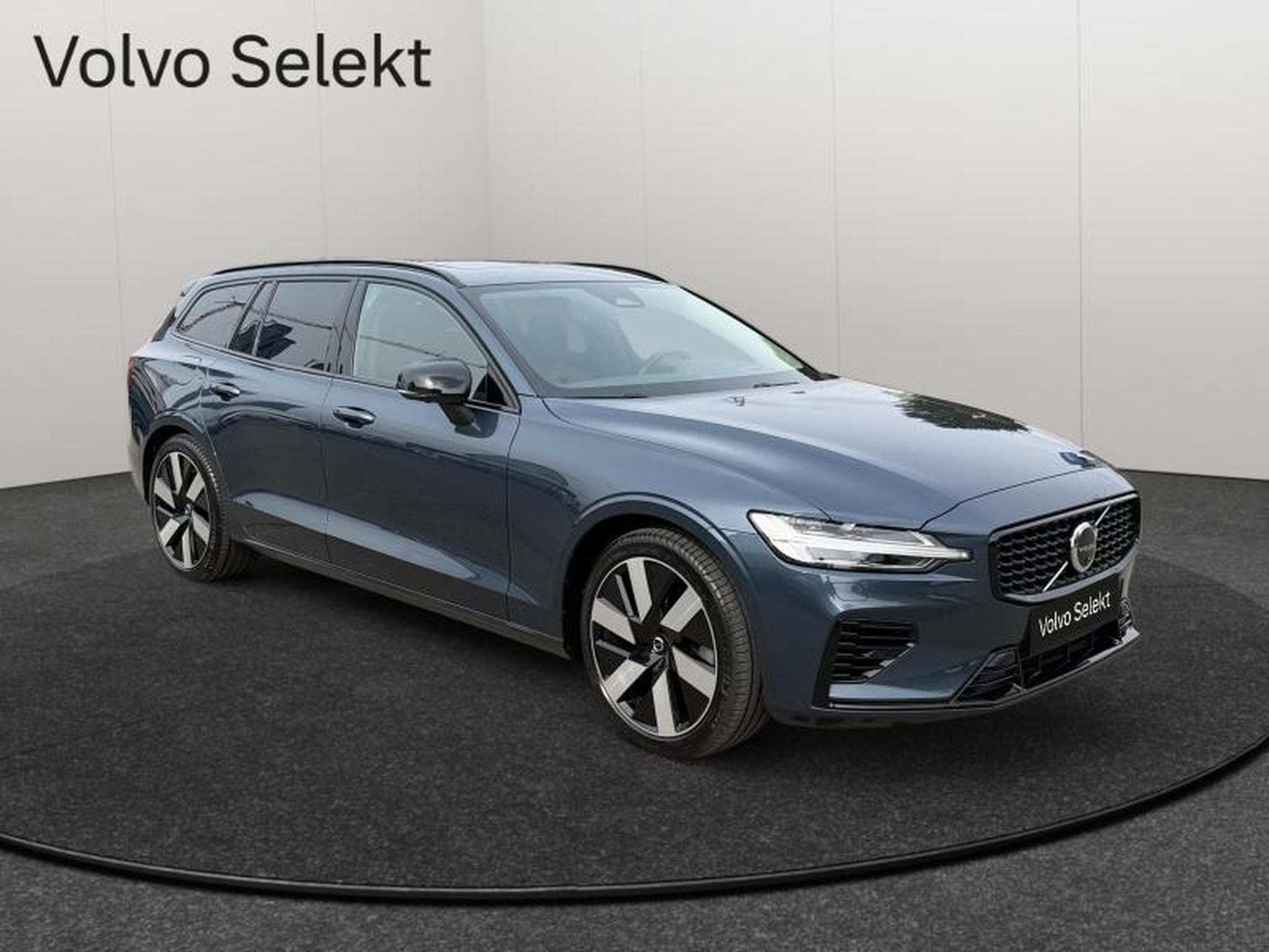 Volvo V60 T6 Ultra Dark / Hybride (2024) - Photo 13