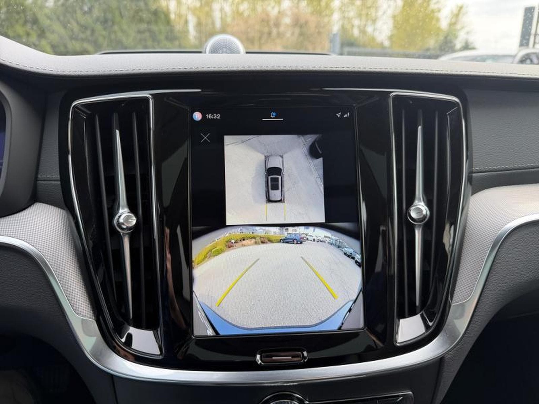 Volvo V60 T6 Ultra Dark / Hybride (2024) - Photo 22