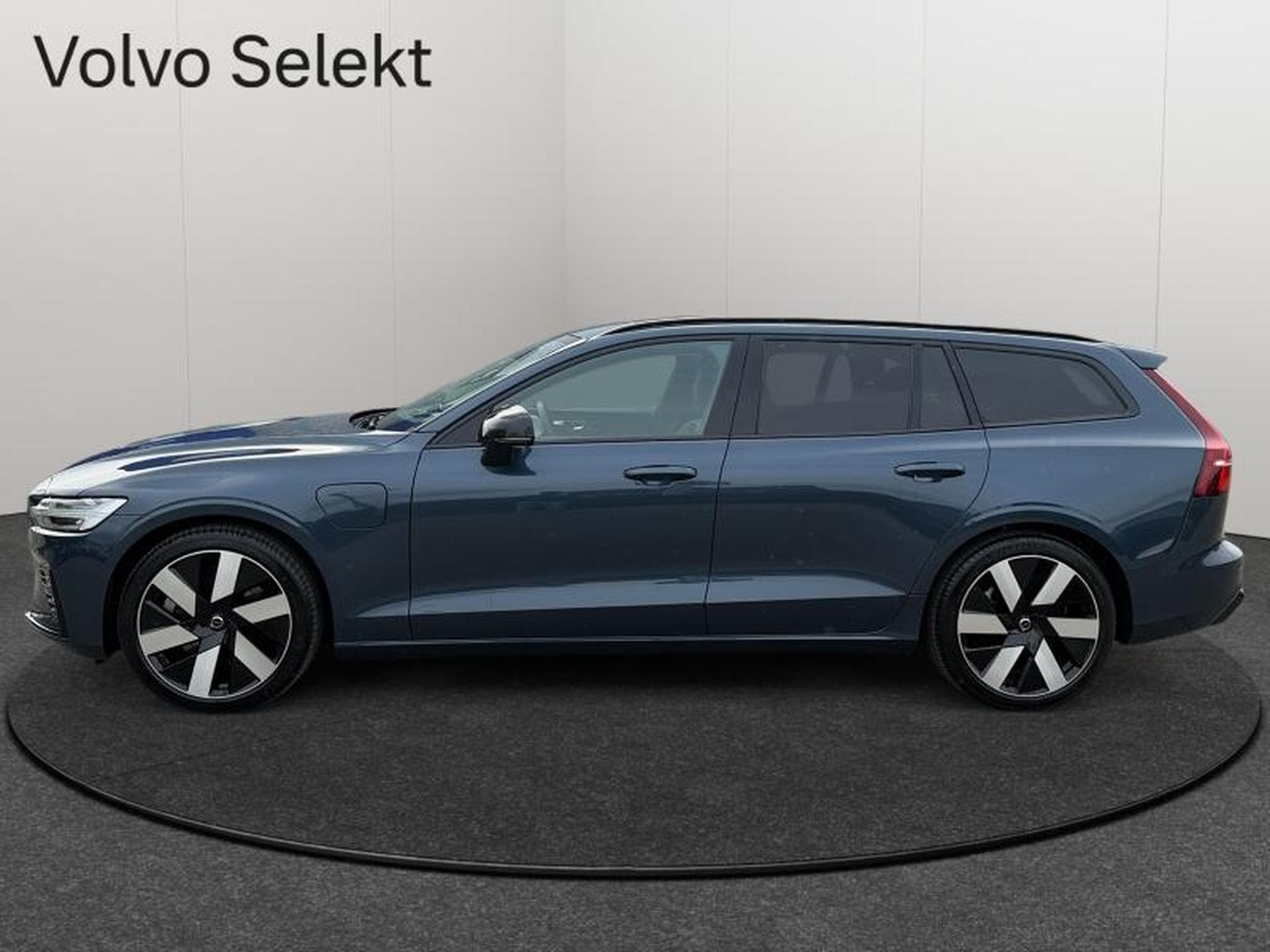 Volvo V60 T6 Ultra Dark / Hybride (2024) - Photo 4