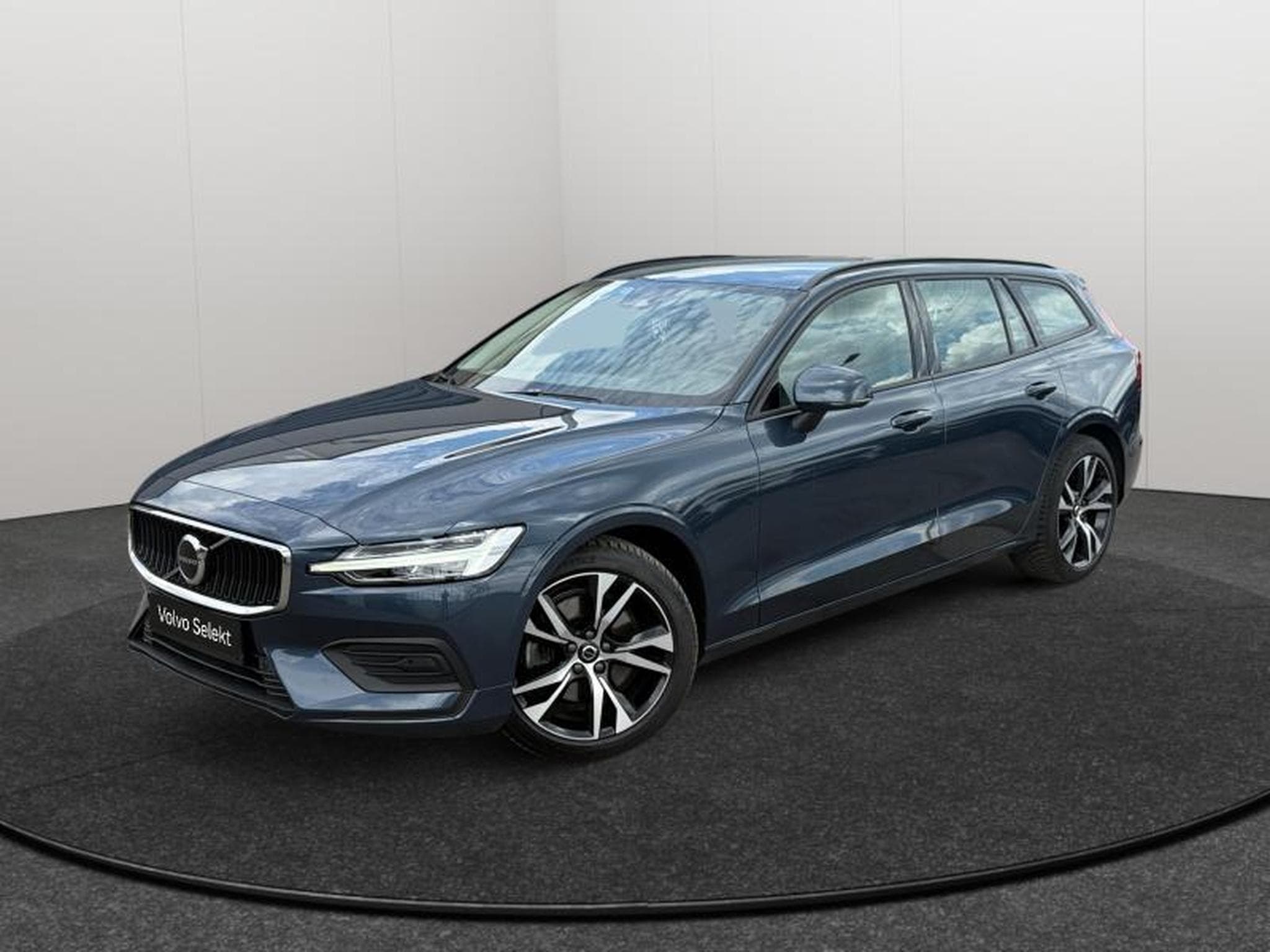 Volvo V60 B4 Core / Essence (2025) - Photo 1