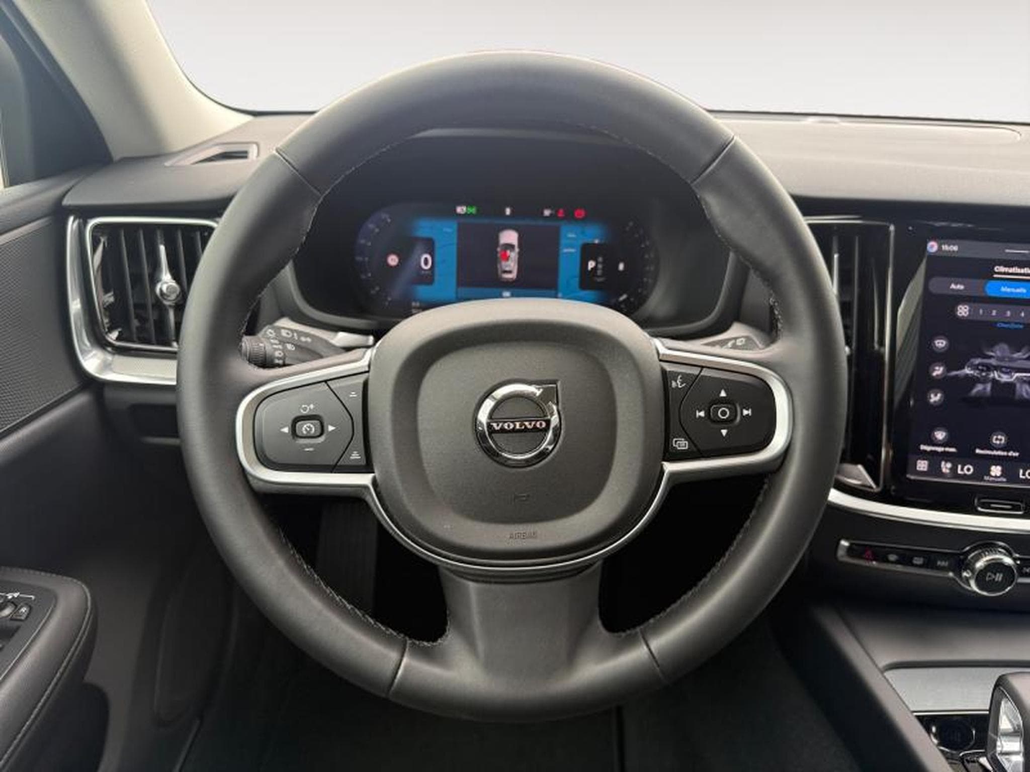 Volvo V60 B4 Core / Essence (2025) - Photo 12
