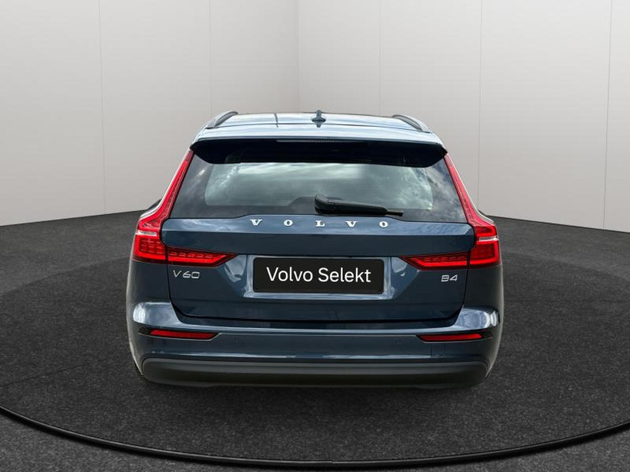 Volvo V60 B4 Core / Essence (2025) - Photo 4