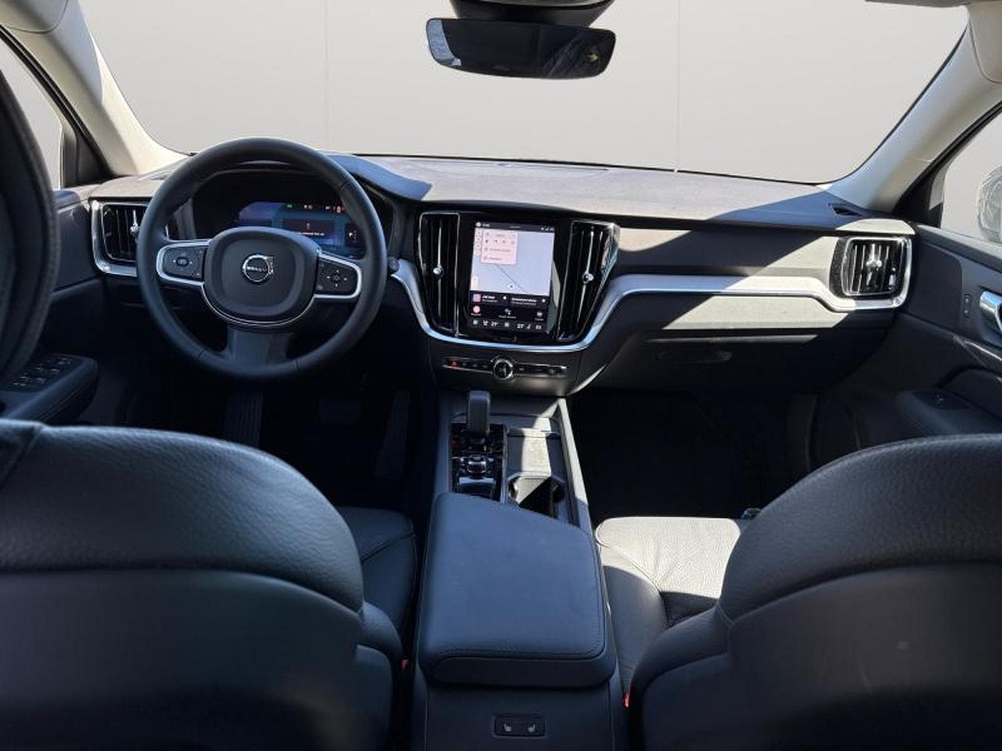 Volvo V60 B4 Core / Essence (2025) - Photo 11