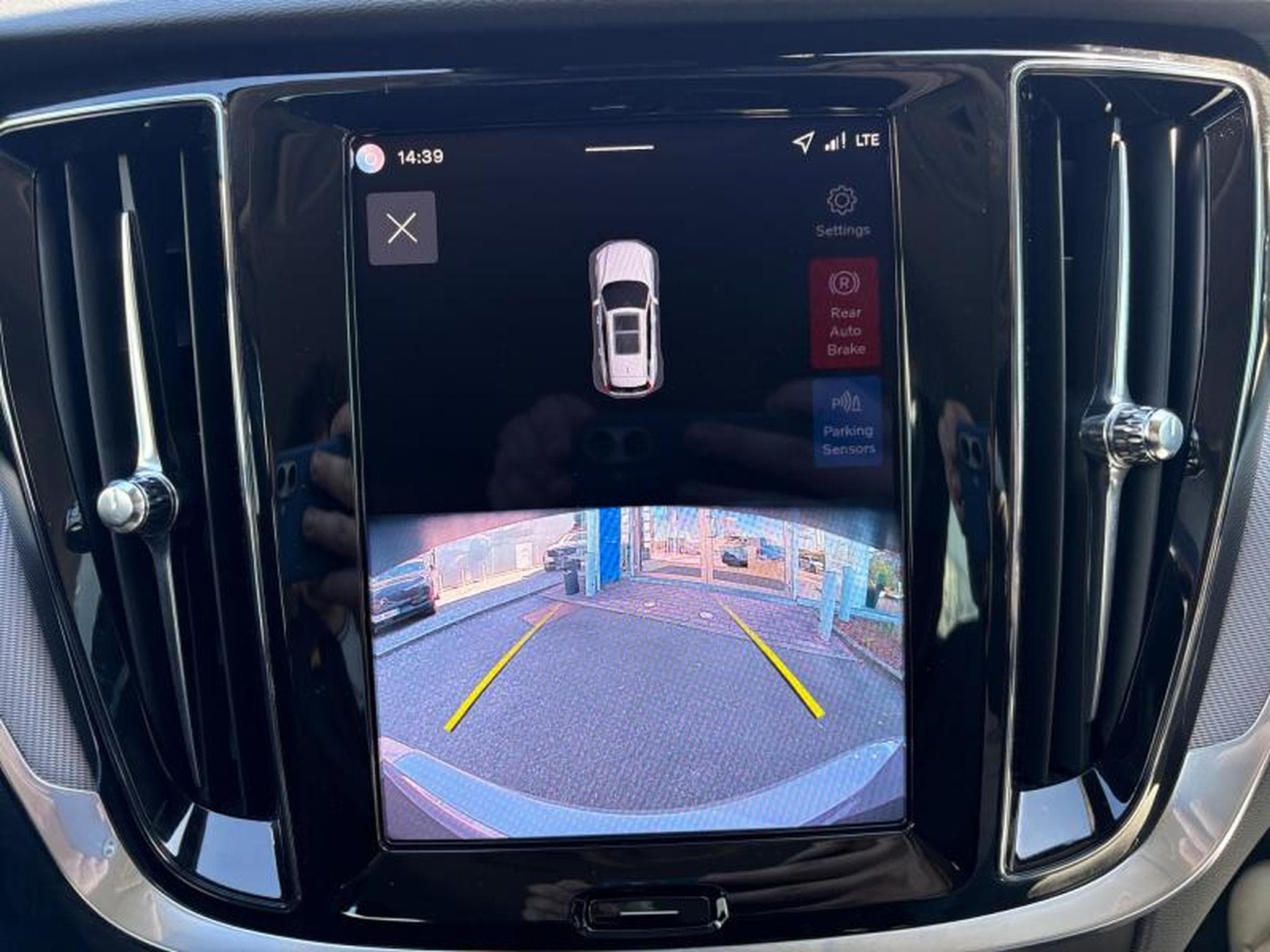 Volvo V60 B4 Core / Essence (2025) - Photo 17