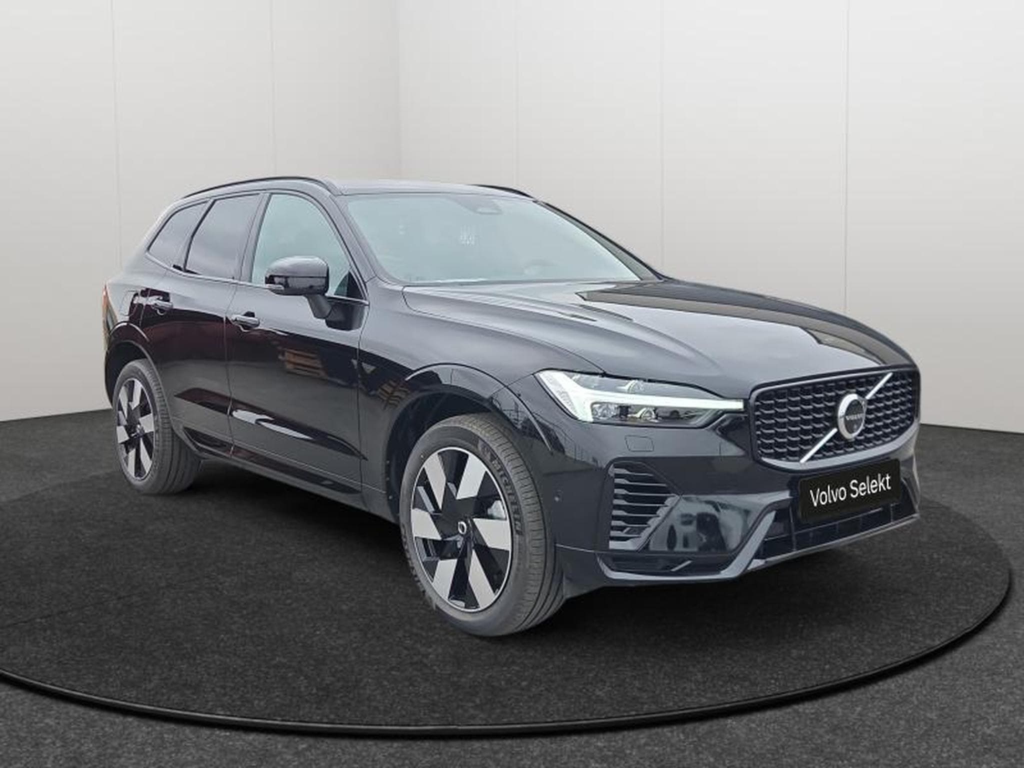 Volvo XC60 T6 Plus Dark / Hybride KIT HIVER INCLUS (2025) - Photo 7