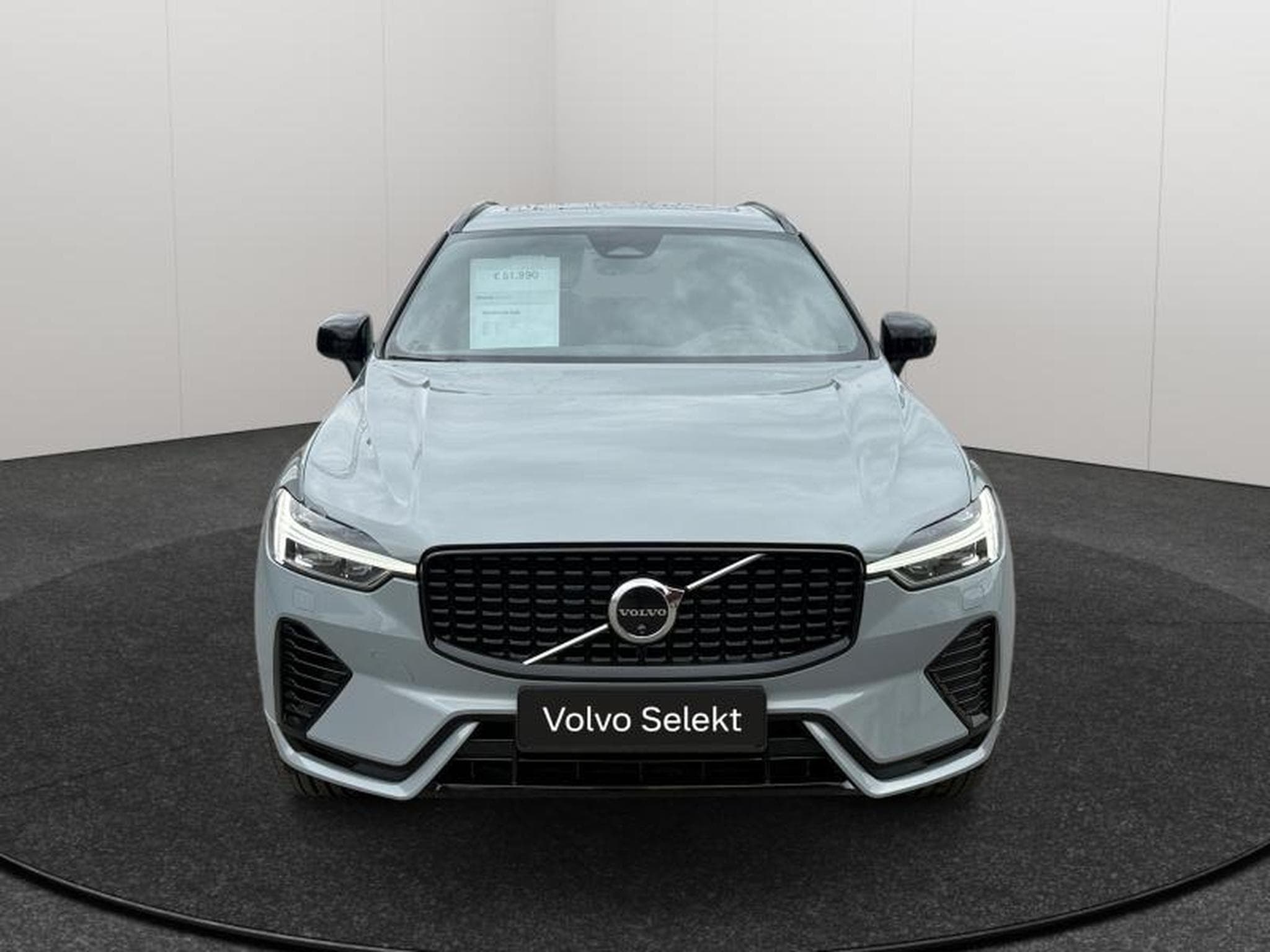 Volvo XC60 T6 Plus Dark / Hybride (2025) - Photo 8