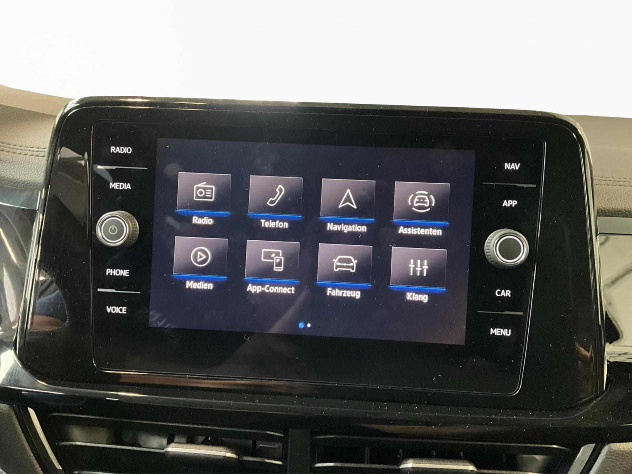 VW T-Roc R-Line+DSG+Black-Style+Matrix-LED+IQ-Drive (2025) - Photo 15