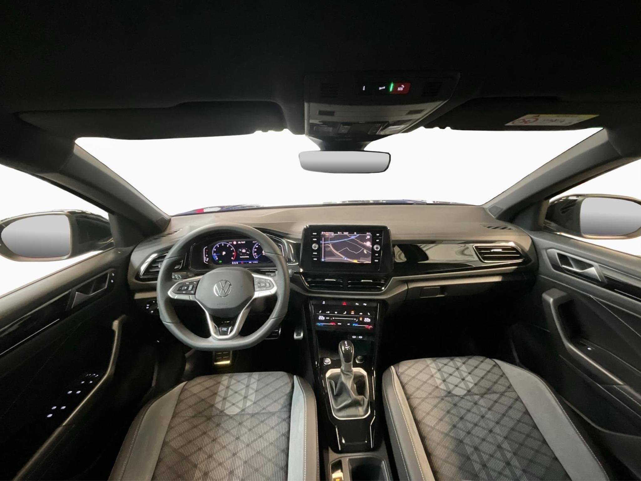 VW T-Roc R-Line+DSG+Black-Style+Matrix-LED+IQ-Drive (2025) - Photo 2
