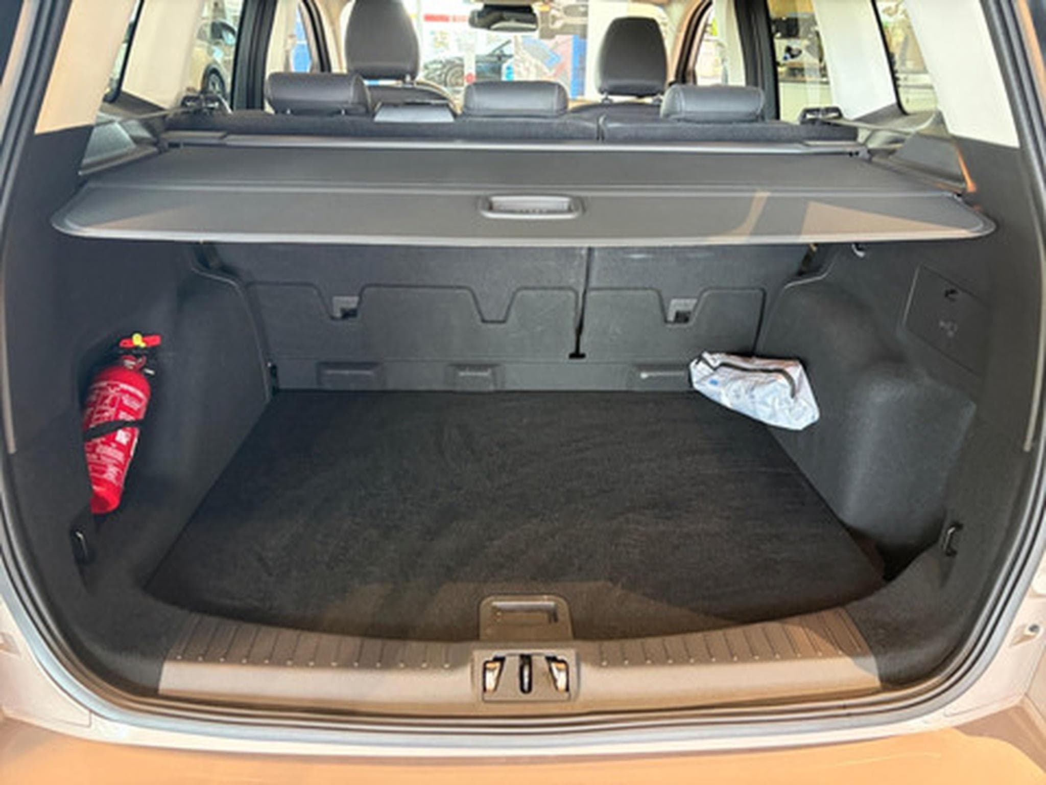 Ford Kuga 1.5i EcoB. 4x4 134kW Aut. Vignale (2018) - Photo 12