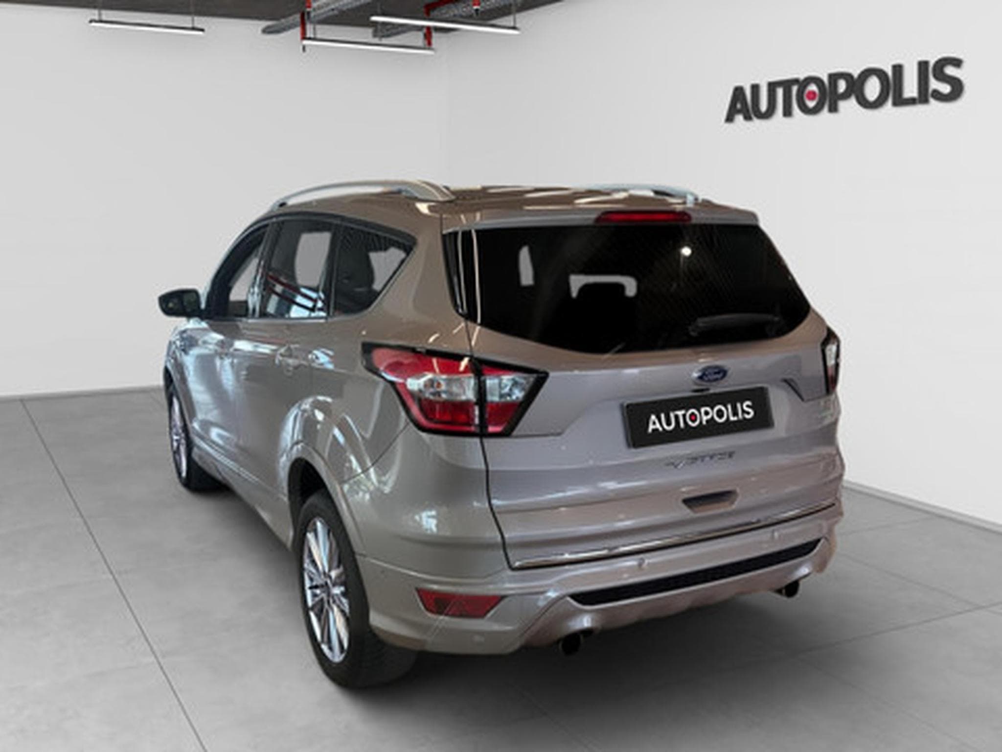 Ford Kuga 1.5i EcoB. 4x4 134kW Aut. Vignale (2018) - Photo 18