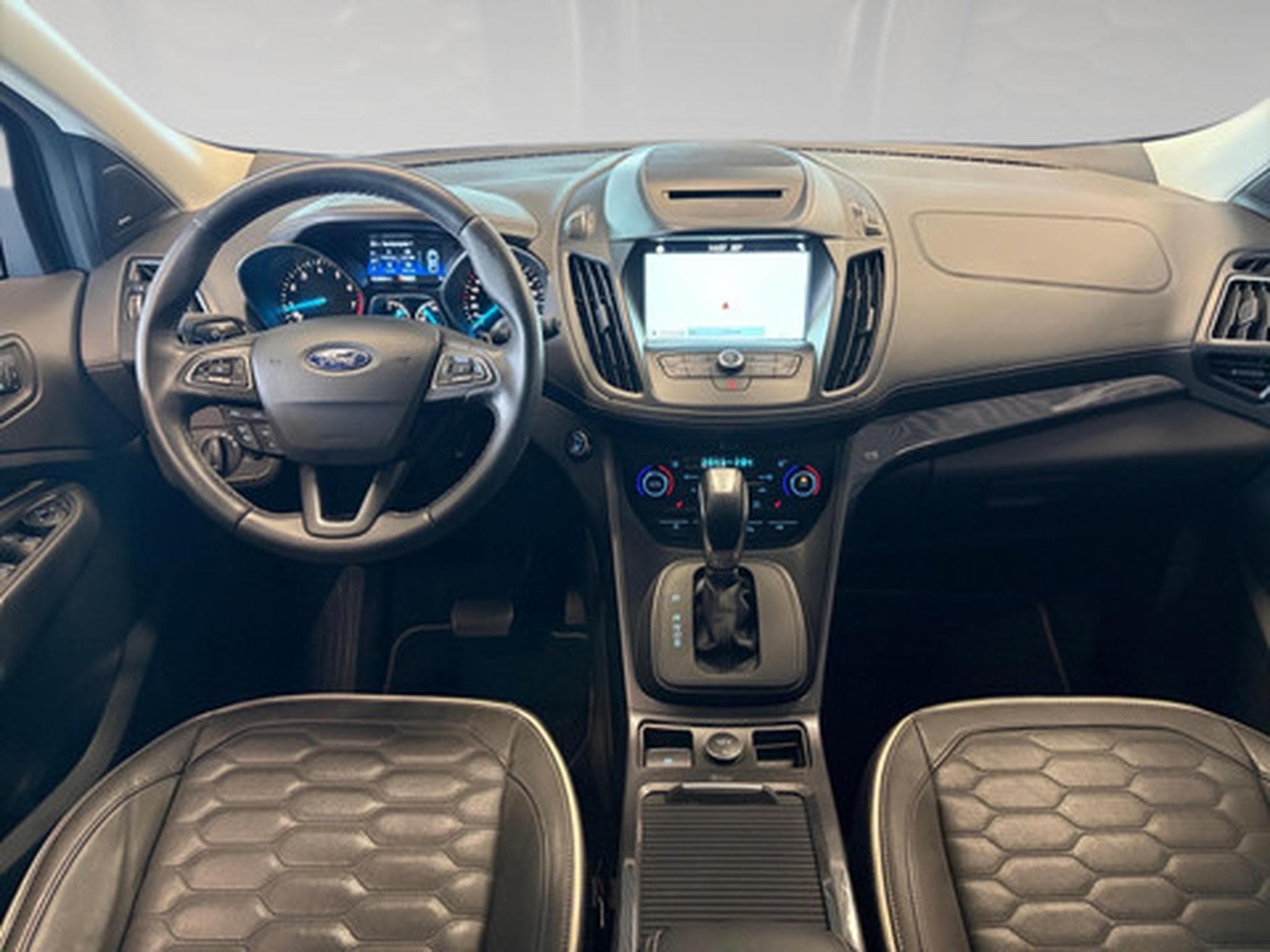 Ford Kuga 1.5i EcoB. 4x4 134kW Aut. Vignale (2018) - Photo 5