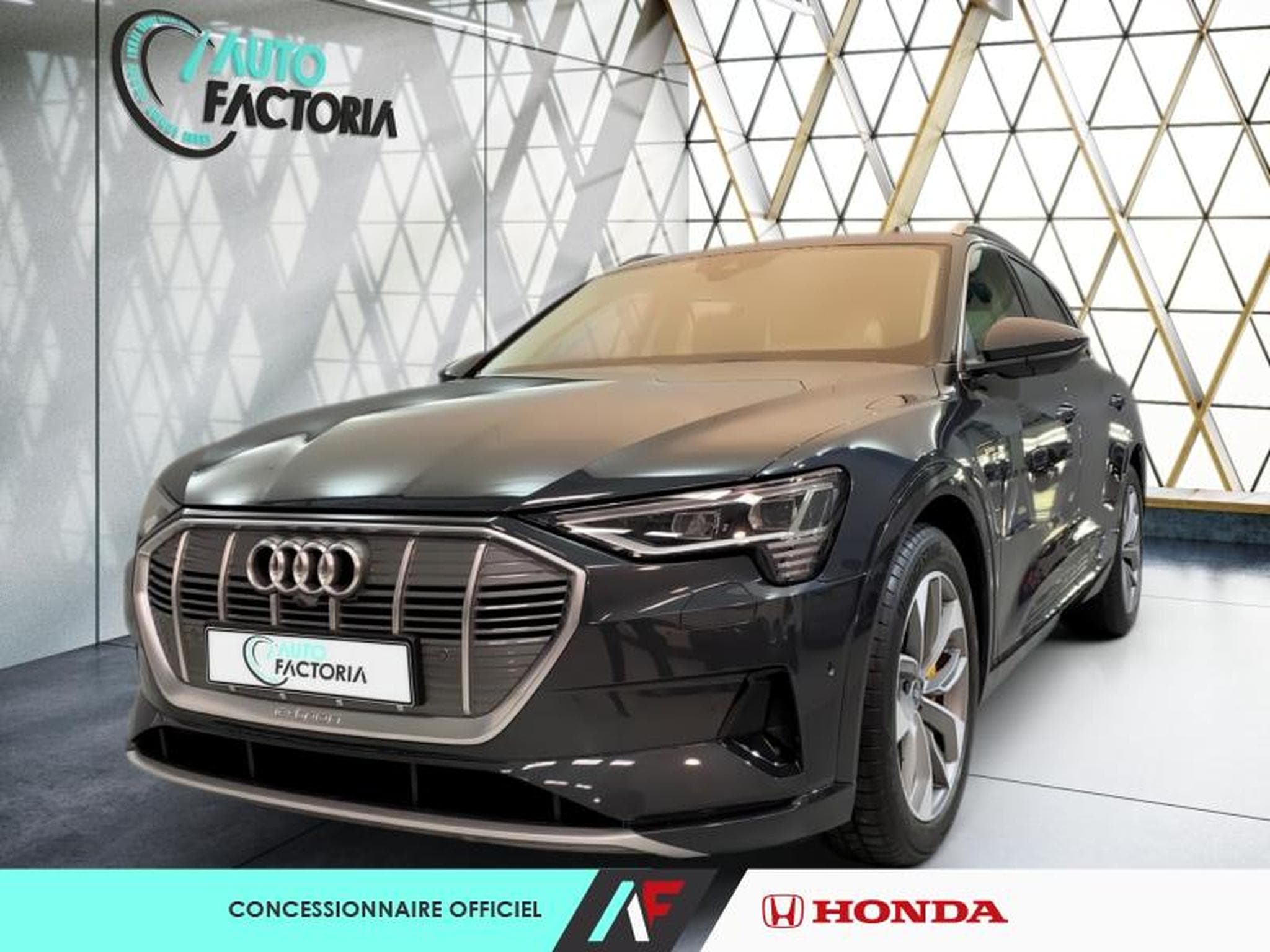 Audi e-tron -57% 55 408ch e-quattro (2021) - Photo 1