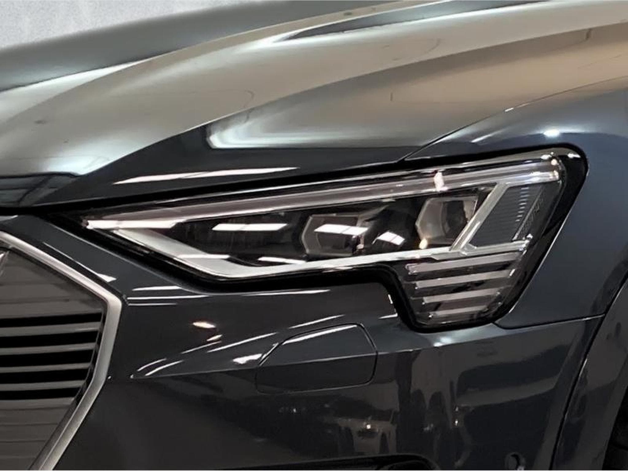 Audi e-tron -57% 55 408ch e-quattro (2021) - Photo 17