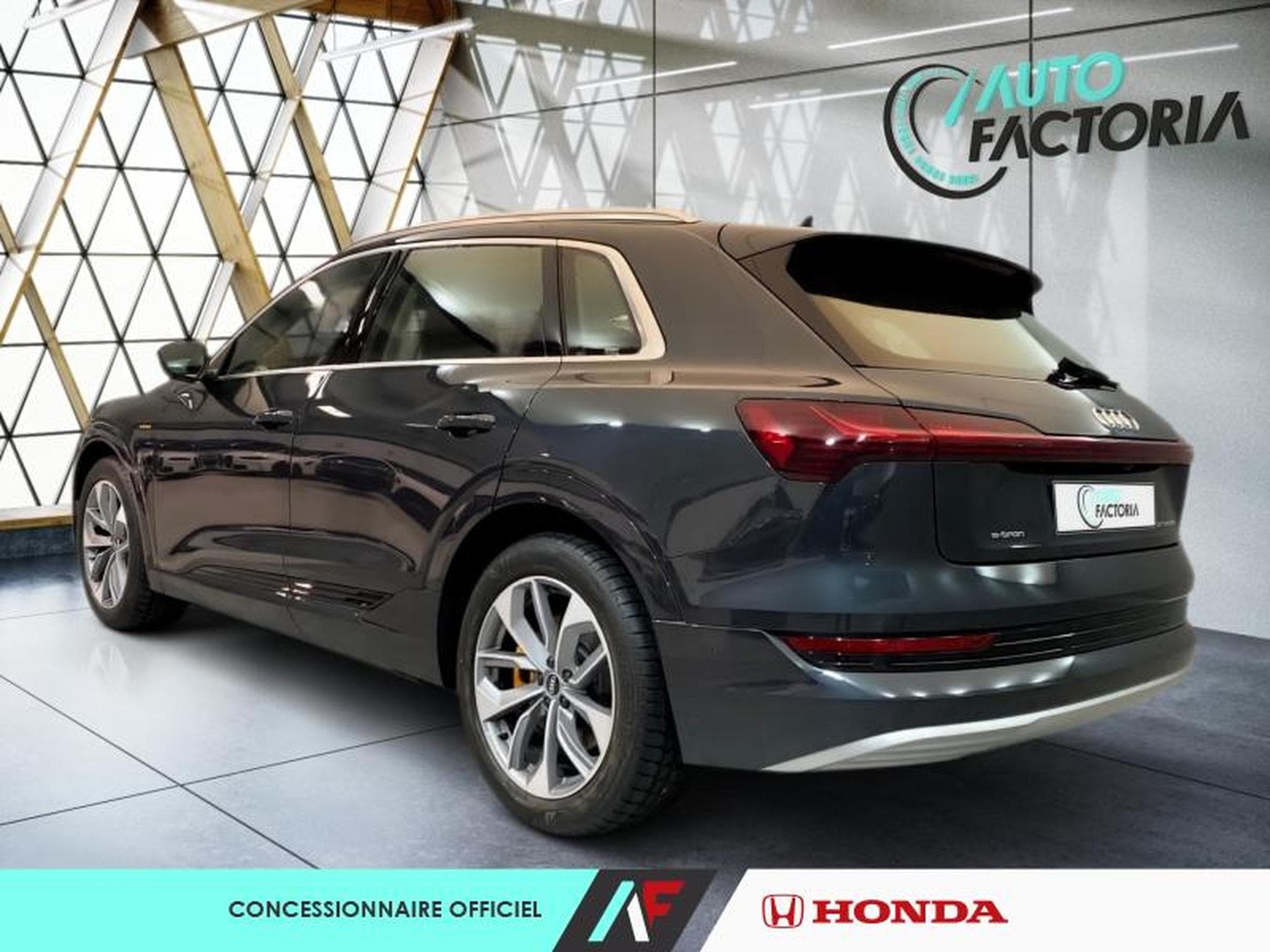 Audi e-tron -57% 55 408ch e-quattro (2021) - Photo 3