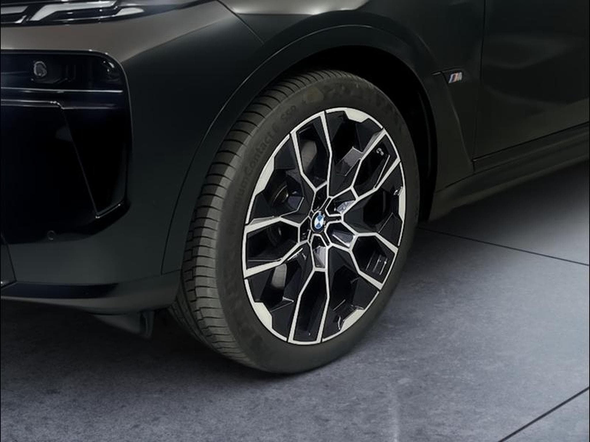 BMW X7 -35% M60iA xDrive 530ch M Performance (2023) - Photo 9