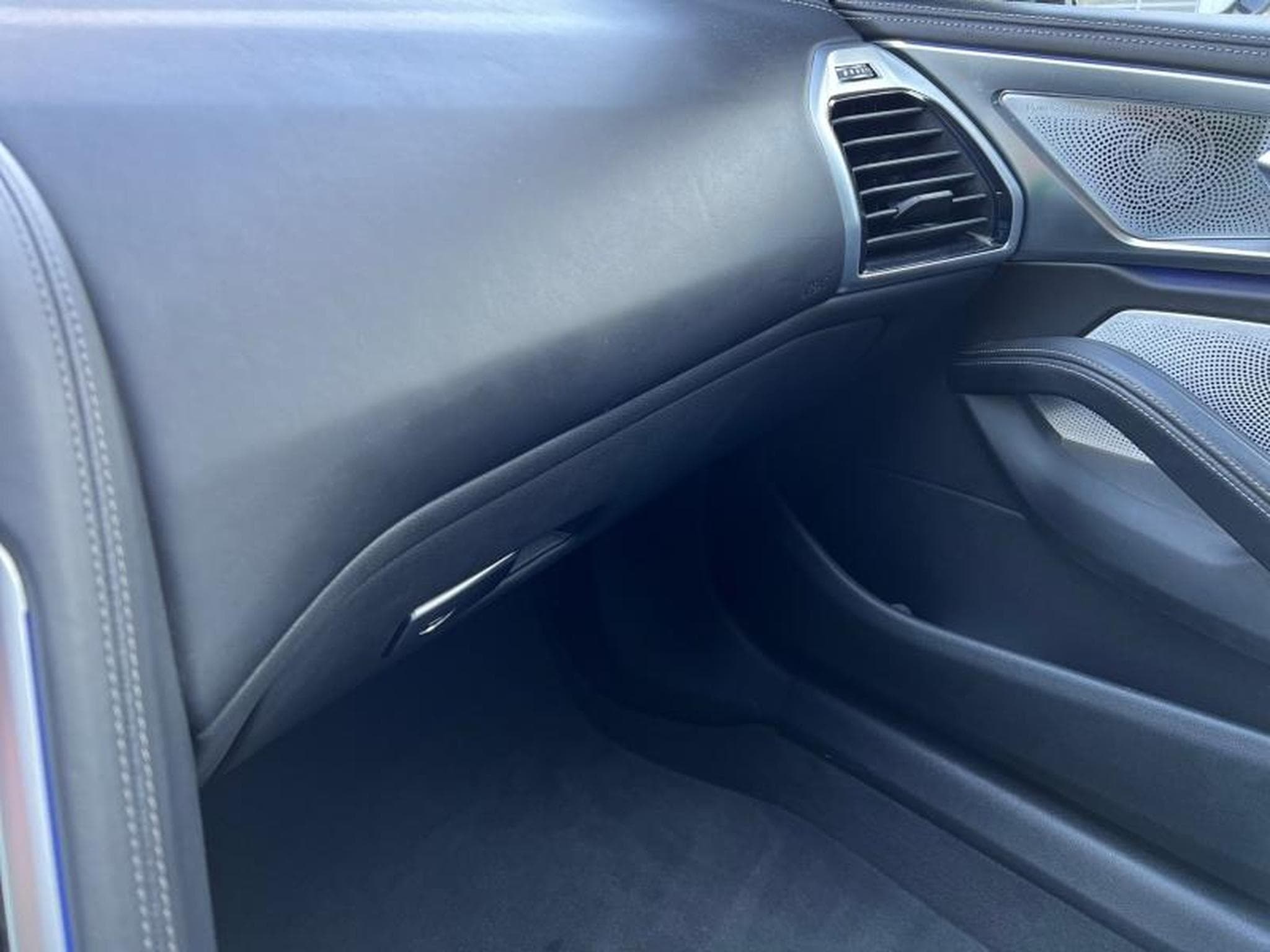 BMW Série 8 -56% M850iA xDrive 530ch 44cv (2021) - Photo 17