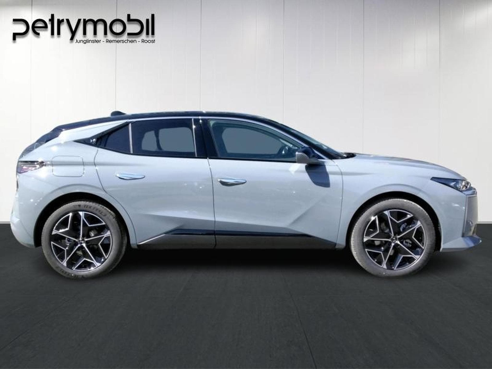DS Automobiles DS4 ETOILE (2026) - Photo 8