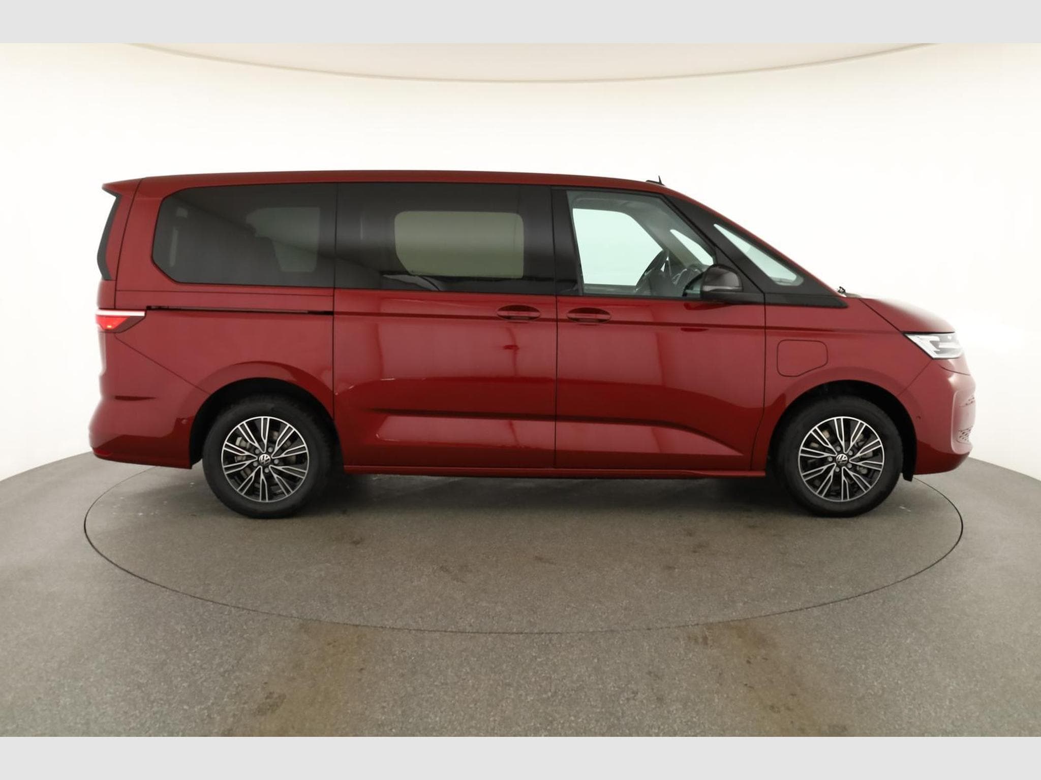 VW T7 eHybrid 4M Business (2026) - Photo 23