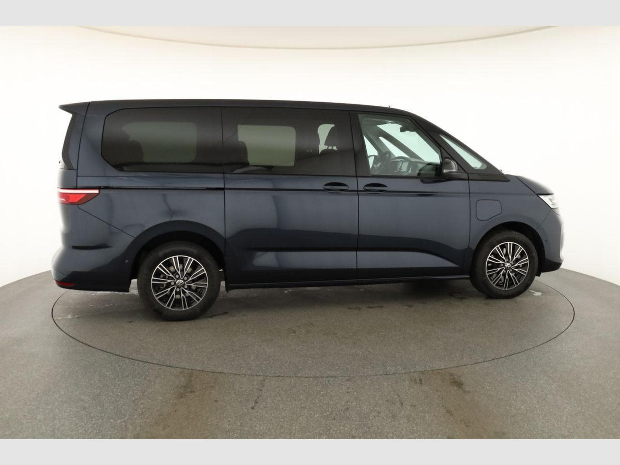 VW T7 eHybrid 4M Business (2026) - Photo 23