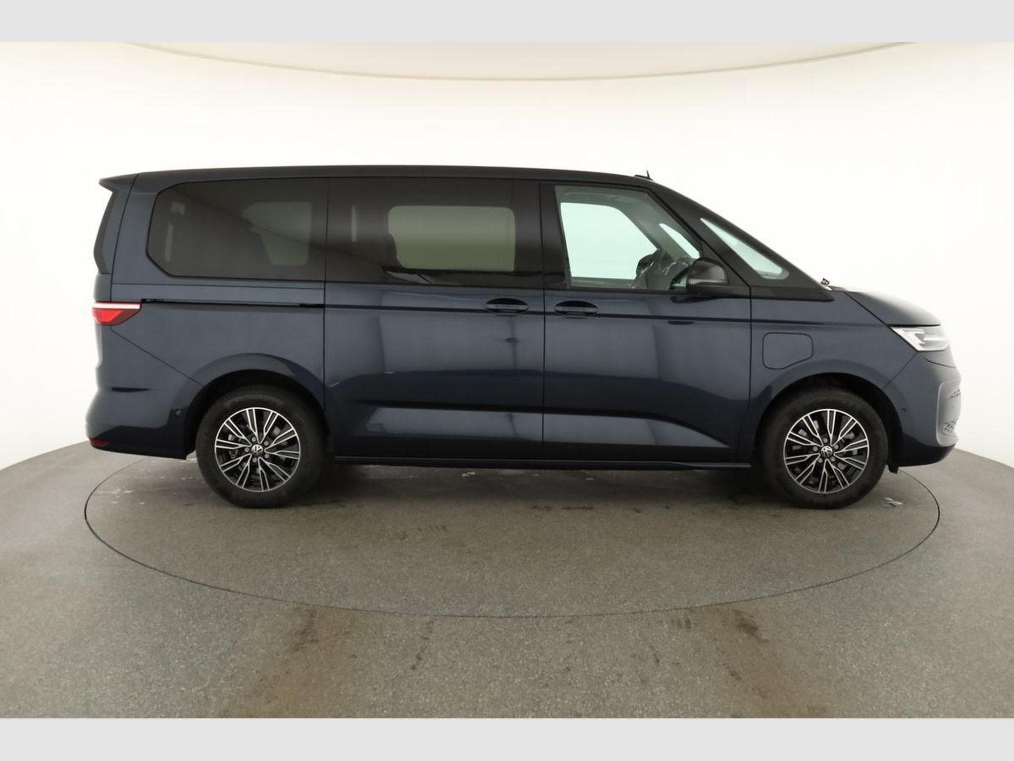 VW T7 eHybrid 4M Business (2026) - Photo 24