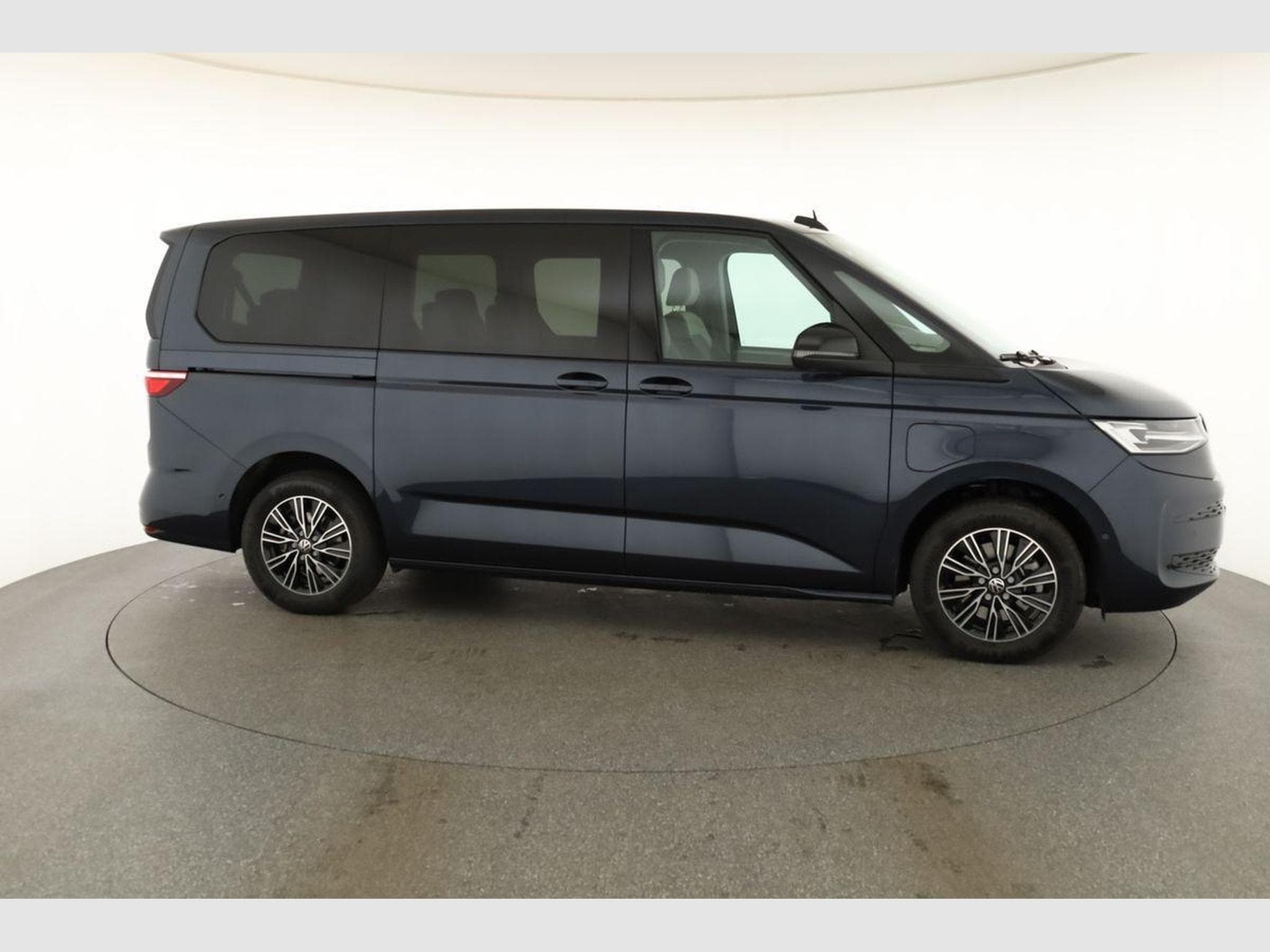 VW T7 eHybrid 4M Business (2026) - Photo 25