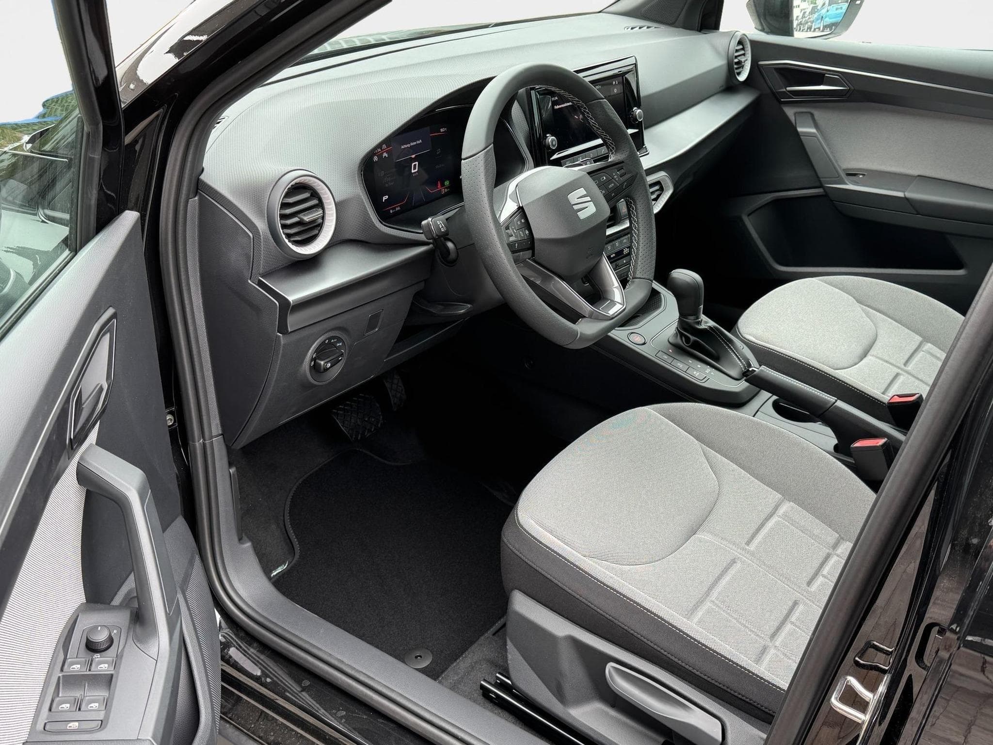 Seat Arona FR (2026) - Photo 10
