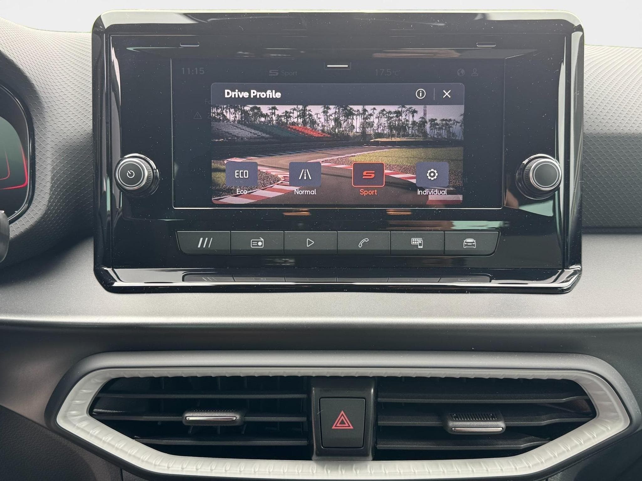 Seat Arona FR (2026) - Photo 19