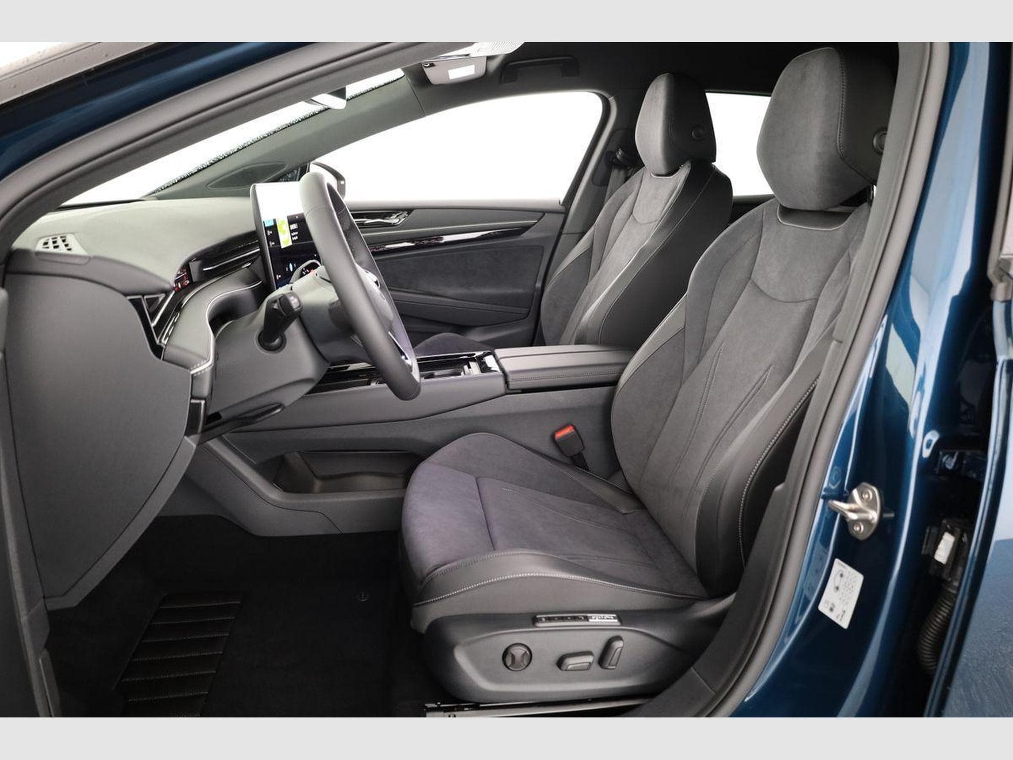 VW ID.7 Pro Black, HuD, (2026) - Photo 9