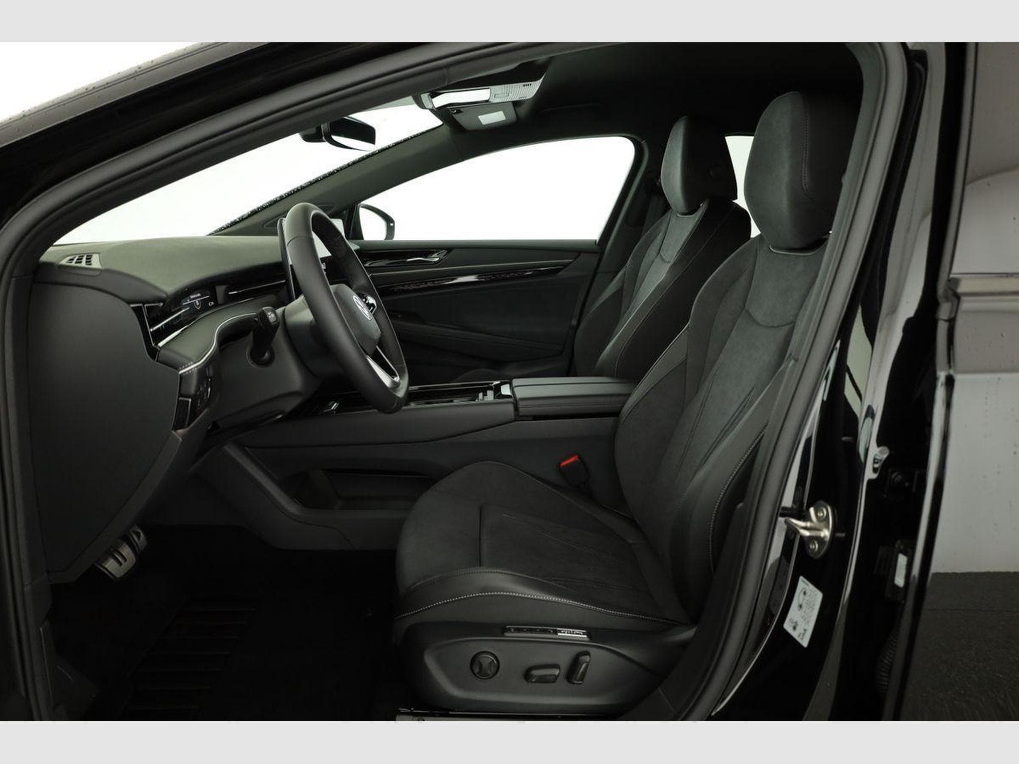 VW ID.7 Pro Black, AHK, (2026) - Photo 9