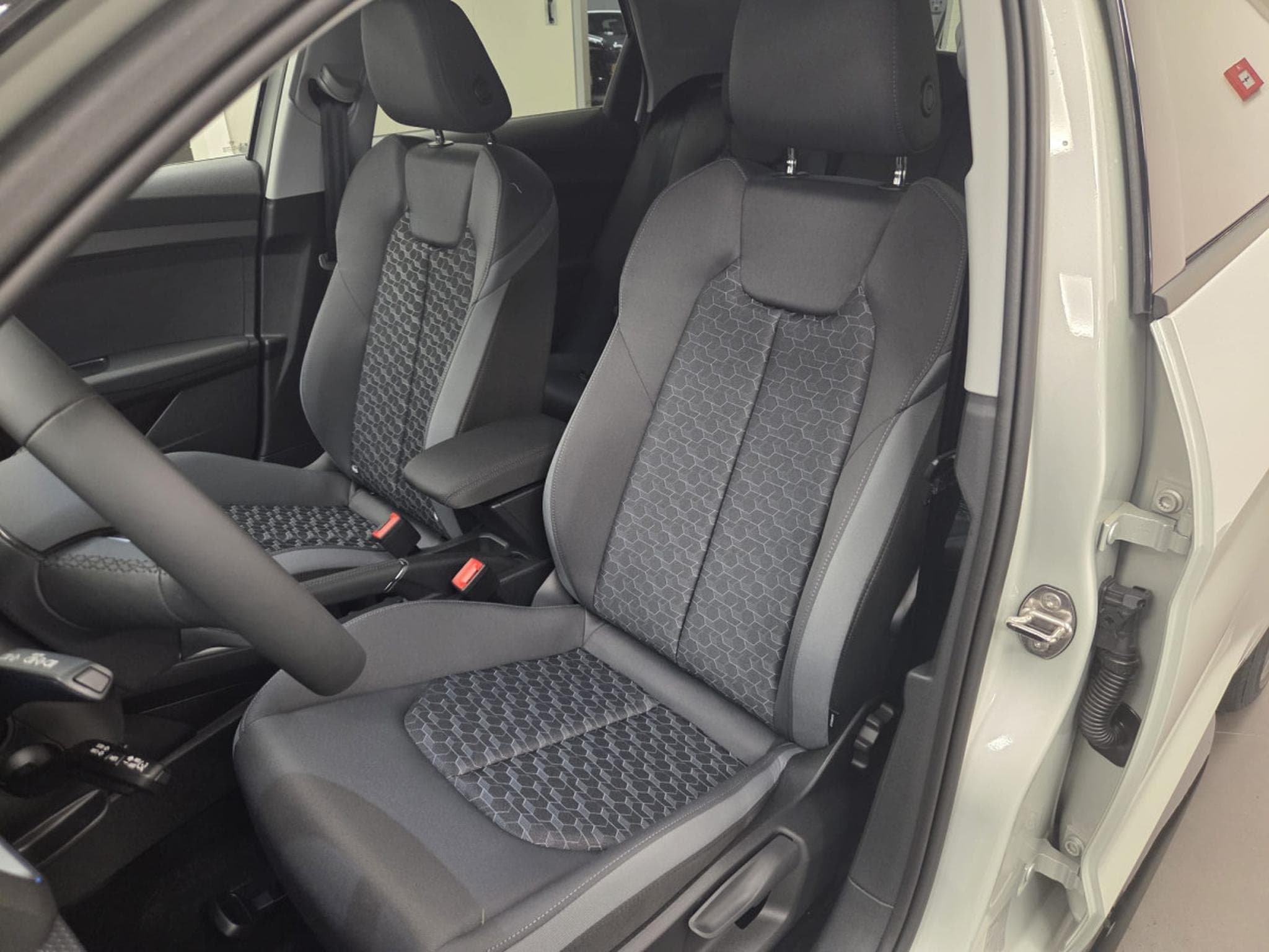 Audi A1 Sportback advanced TFSI 116 CV / 85 kW S tronic (2026) - Photo 2