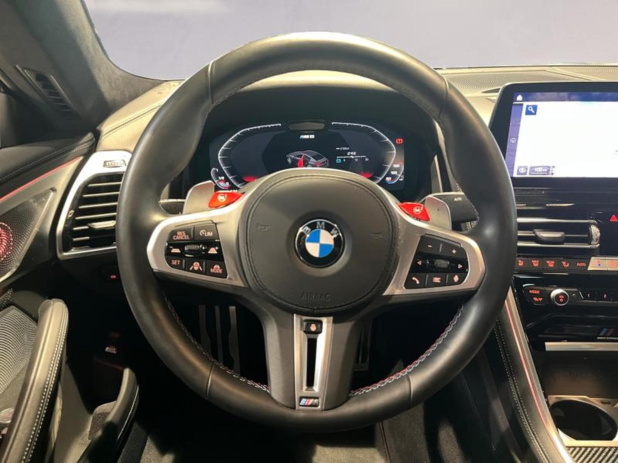 BMW M8 M8 Competition Gran Coupé xDrive (2025) - Photo 17
