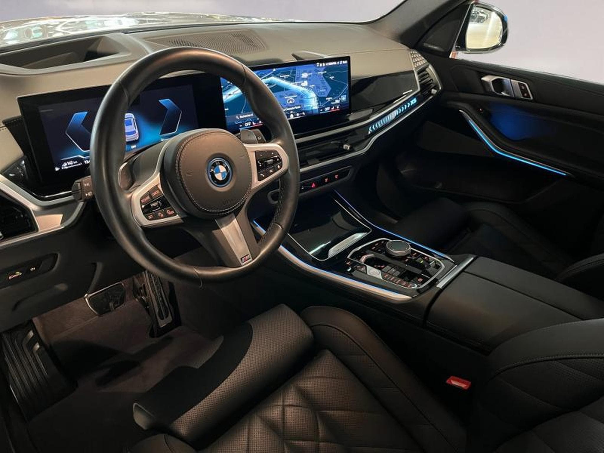 BMW X5 X5 xDrive50e M Sport (2024) - Photo 8