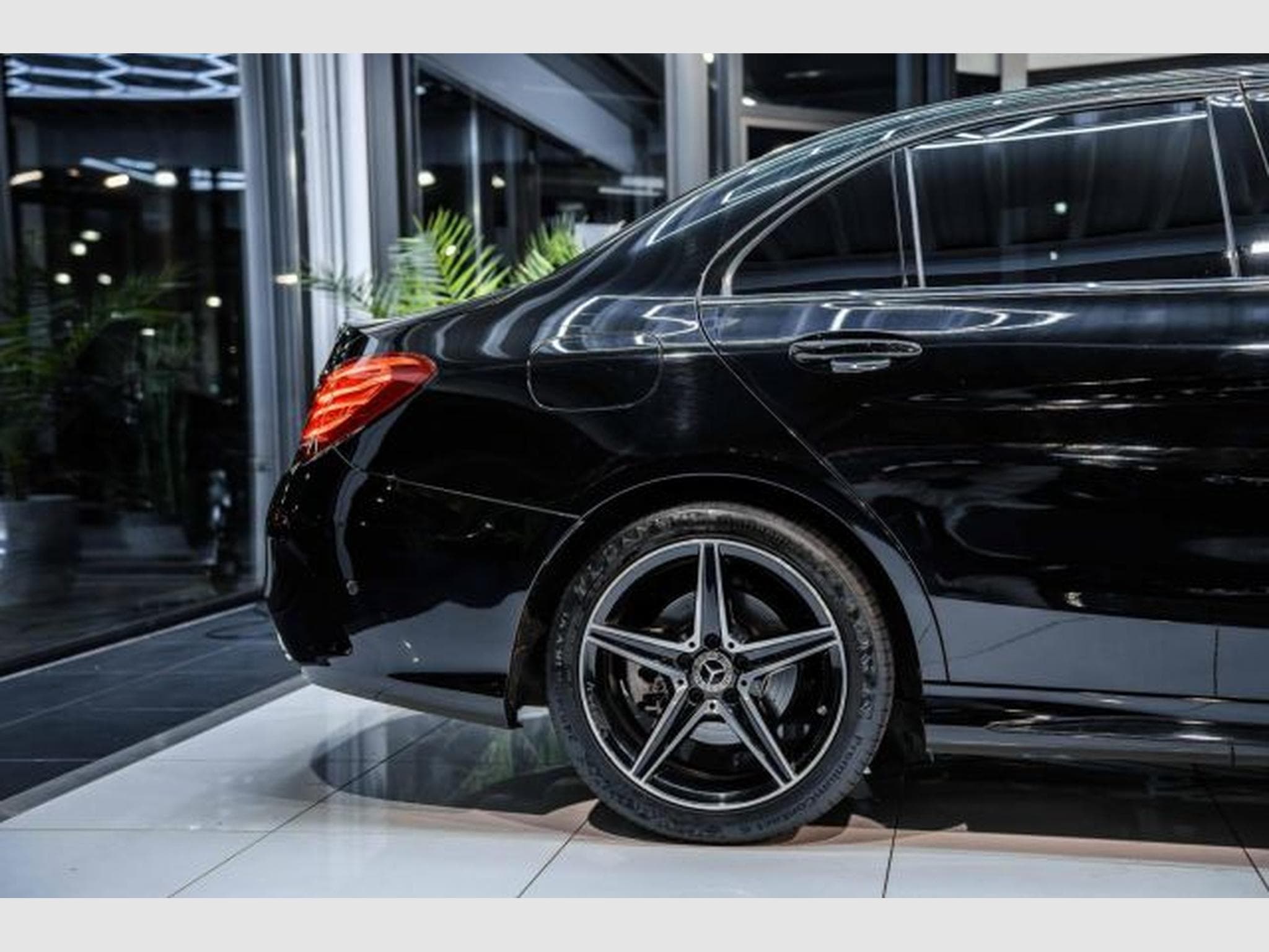 Mercedes C 180 C 180 AMG-Line NAVI LED Night RFK Totw. Ambiente (2018) - Photo 8