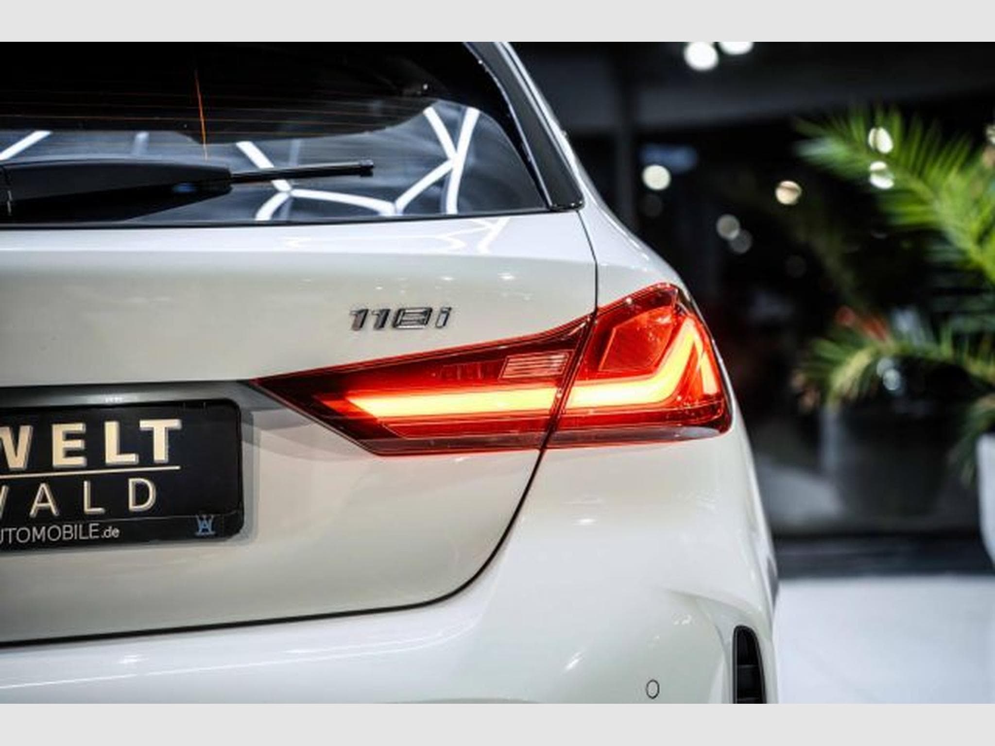 BMW 118 118i M-Sport NAVI LED PANO PDC Tempo. SHZG Spur. (2019) - Photo 14
