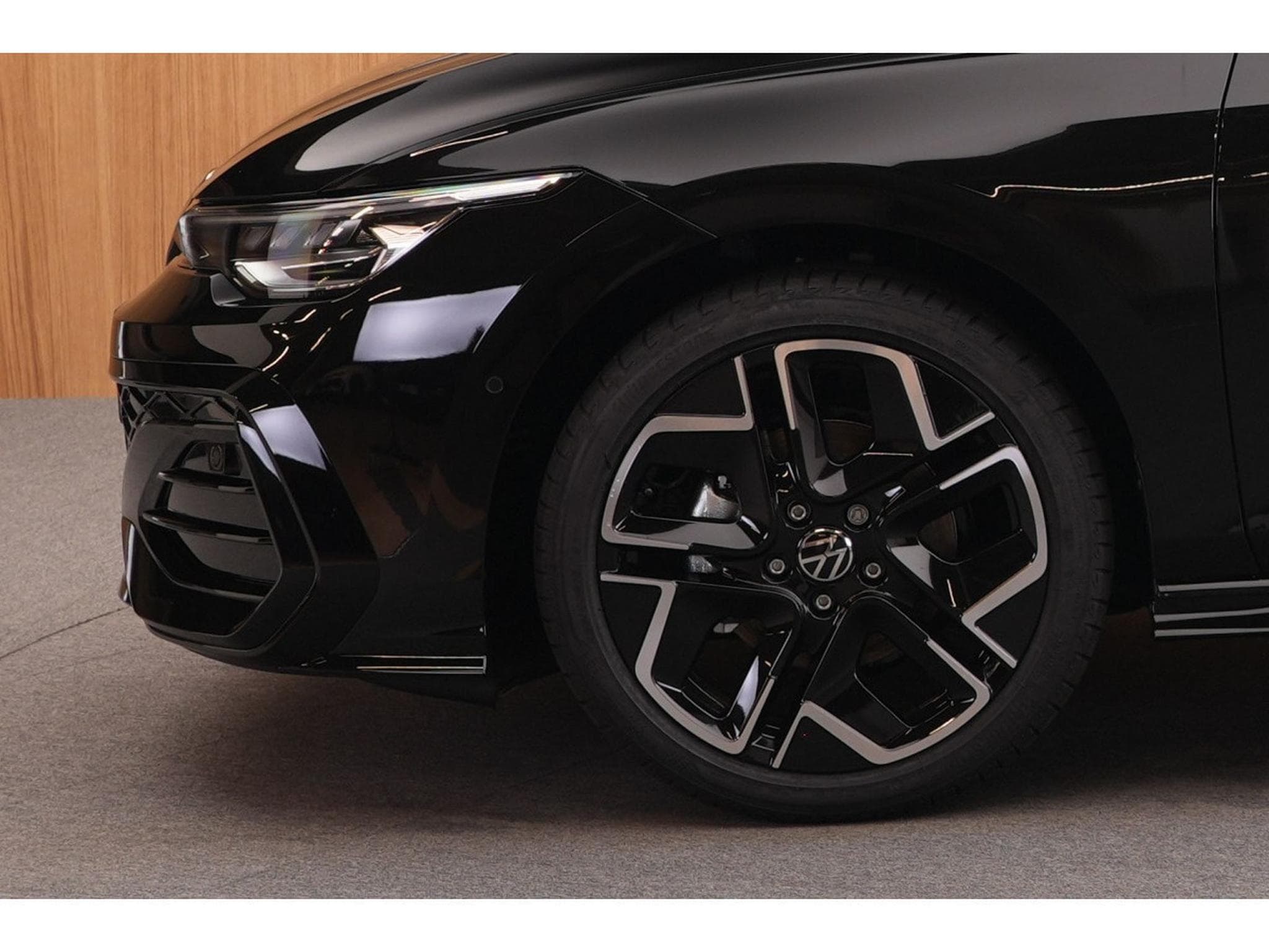 VW Golf R-Line 1.5 eTSI 110KW-150CV DSG7 - (2026) - Photo 11