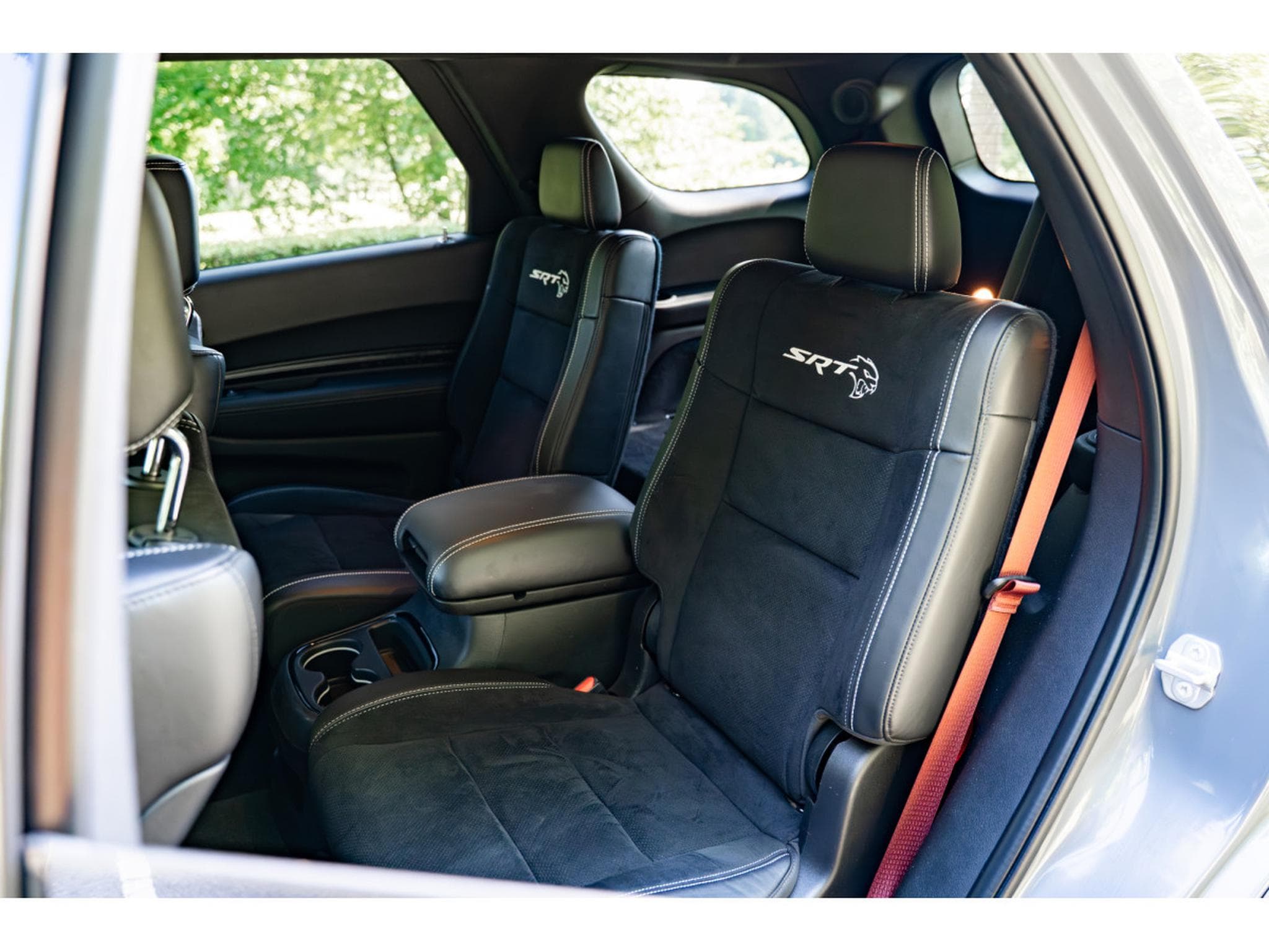 Dodge Durango SRT HELLCAT - 6 Places - Harman Kardon - Black Package (2023) - Photo 11