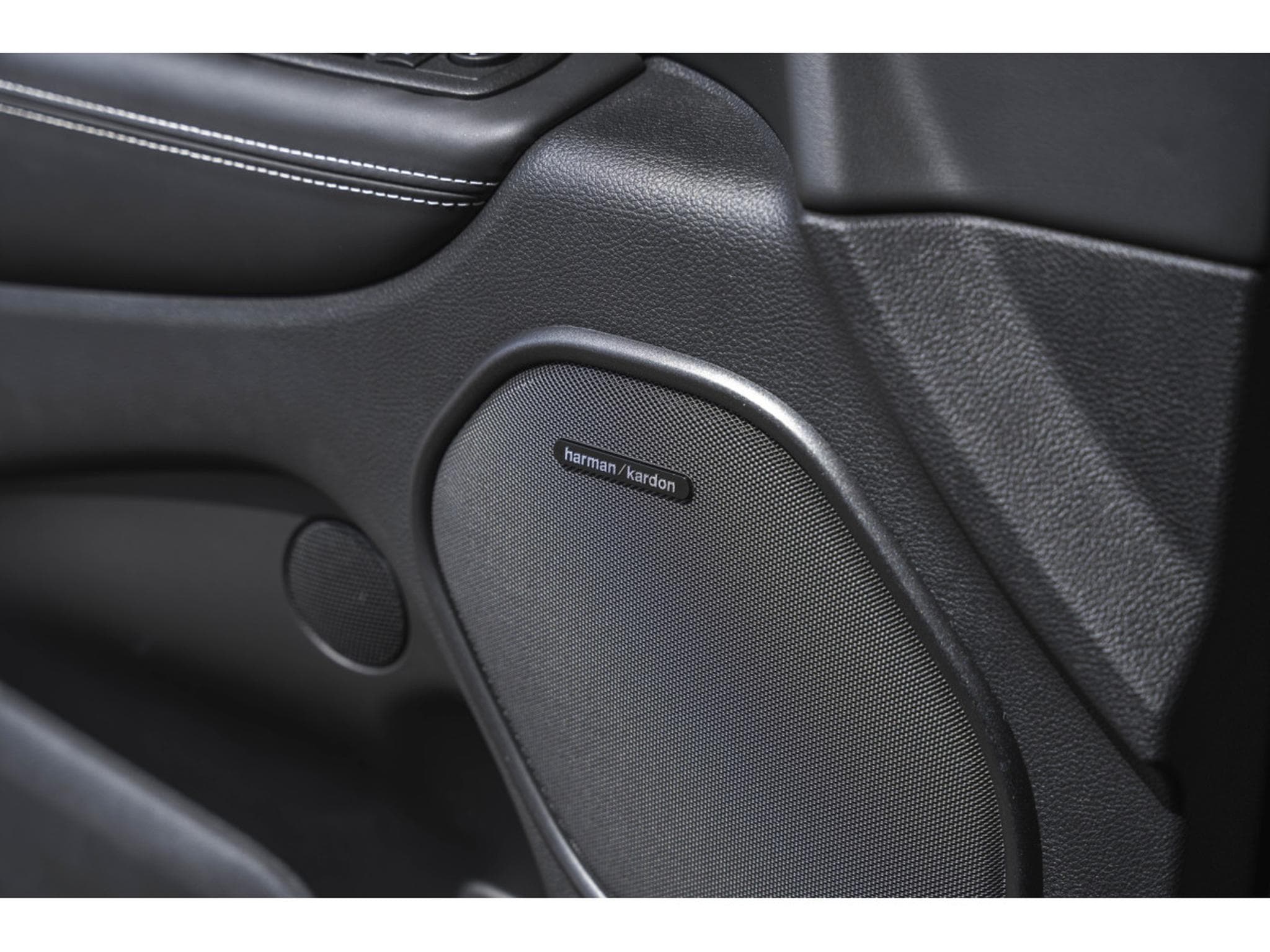 Dodge Durango SRT HELLCAT - 6 Places - Harman Kardon - Black Package (2023) - Photo 13