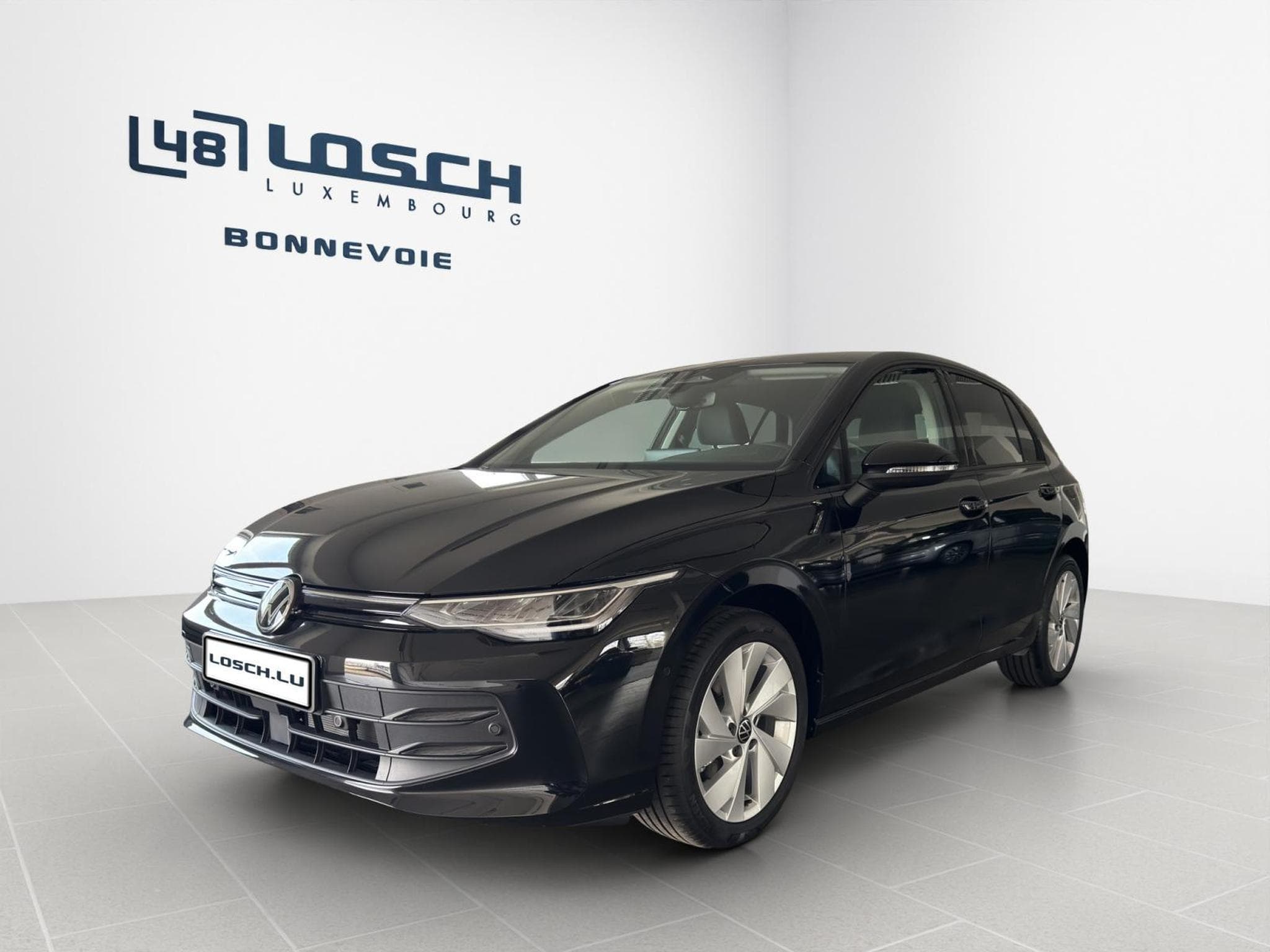 VW Golf LIFE (2026) - Photo 1