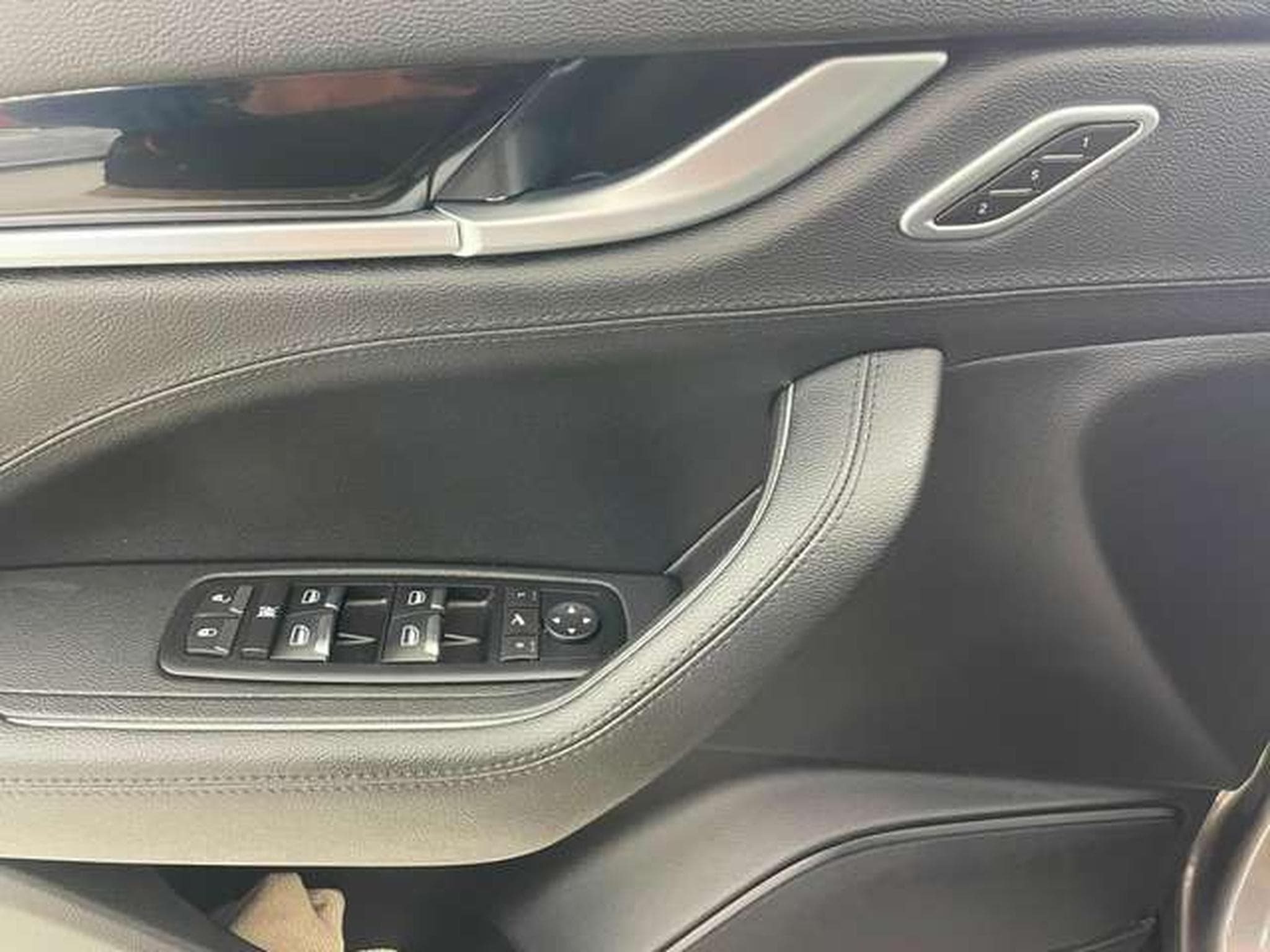 Maserati Levante SQ4 GranSport 430 ch GARANTIE JUSQU'A 36 MOIS (2019) - Photo 10