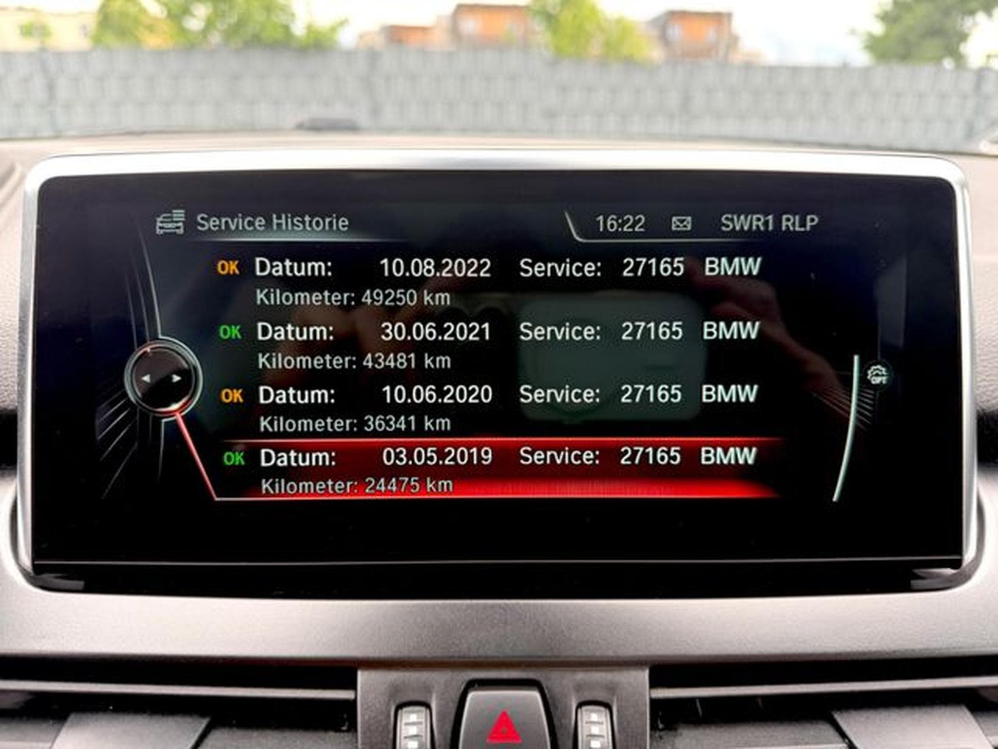 BMW 225 Active Tourer 225 xe Luxury Line /LED/PANO/HUD/ (2017) - Photo 15